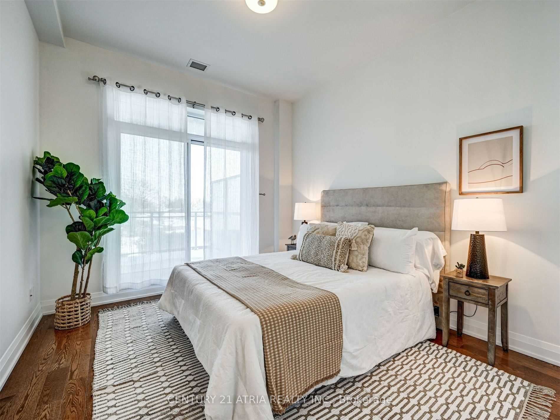 15277 Yonge Street, #404A