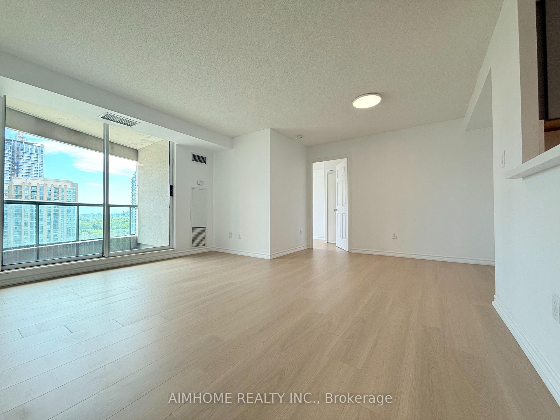 3 Bedrooms Condo at 7 Lorraine, Toronto For sale