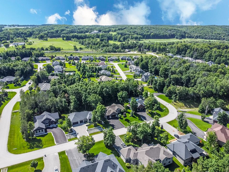 126 Mennill Drive, Springwater, ON L9X 0J2