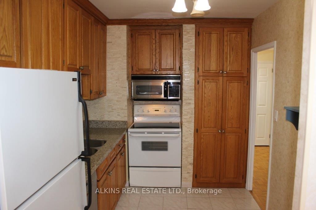 2 Bedrooms Co-op at 557 The East Mall, Toronto For sale