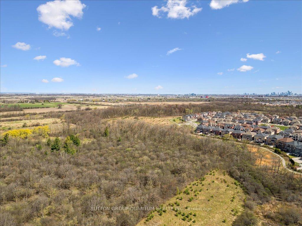 1 Bedroom Condo at 3200 William Coltson,  Oakville For sale