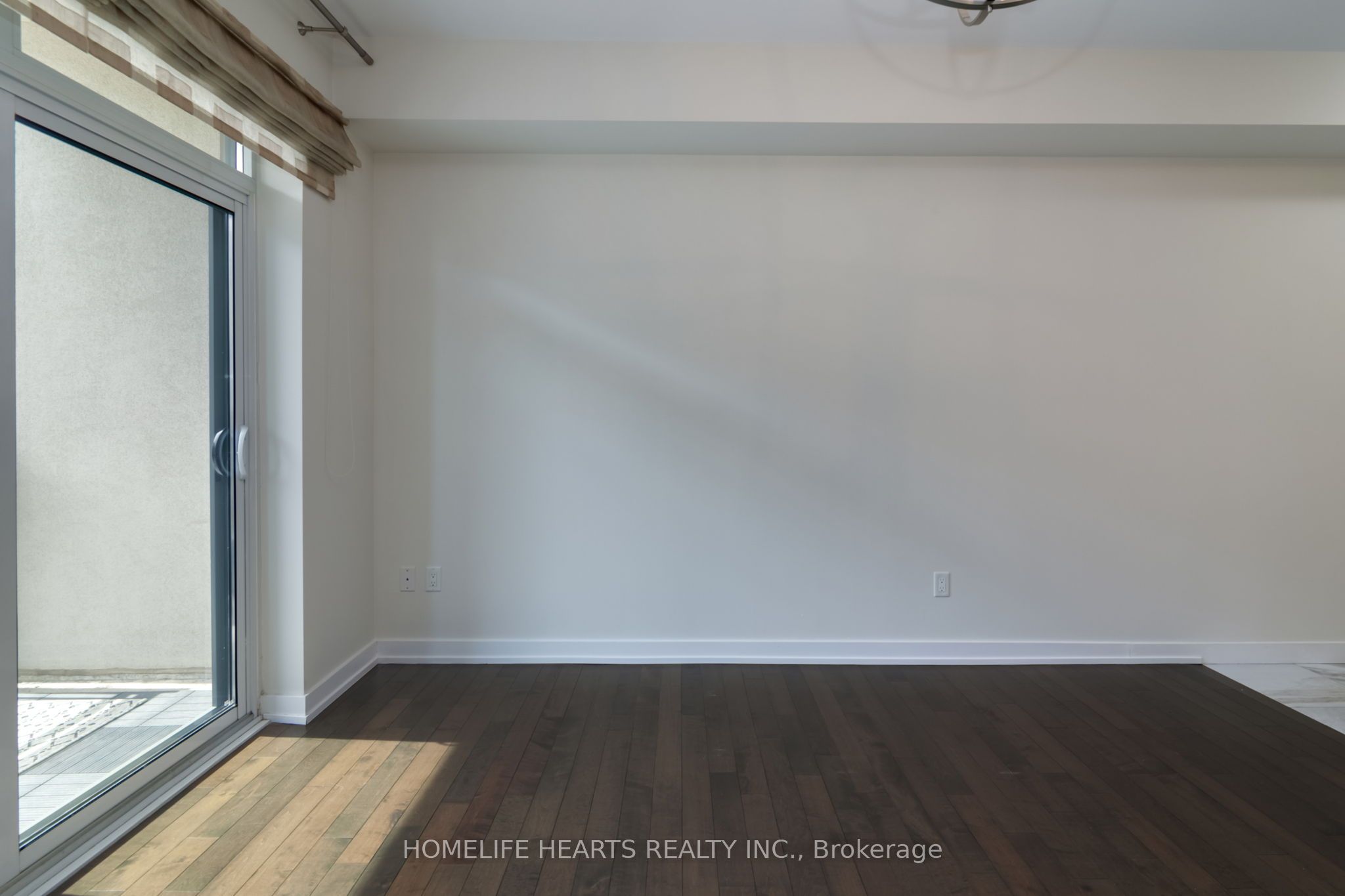 2486 Old Bronte Road, #303