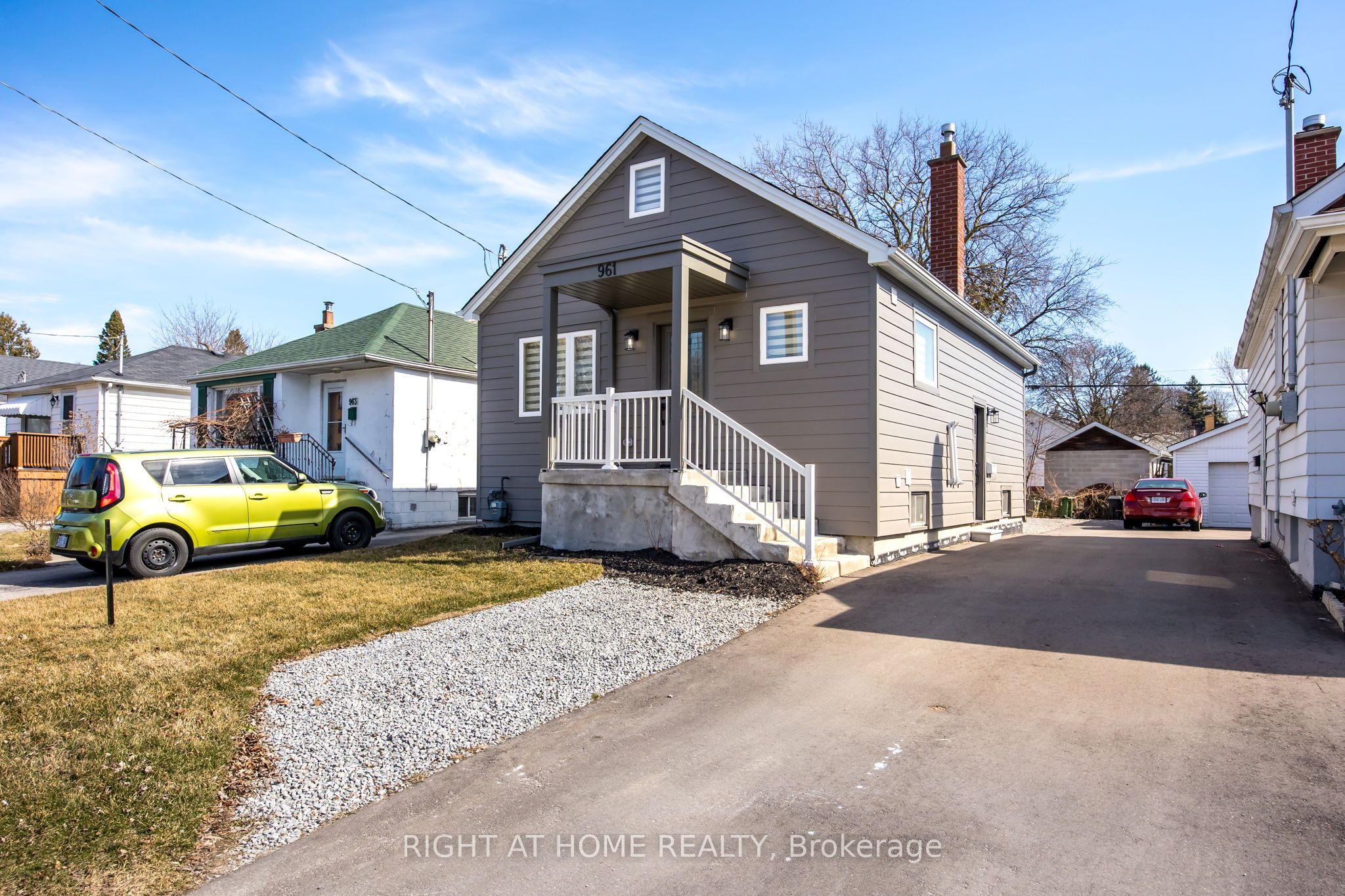 961 Victoria Park Avenue