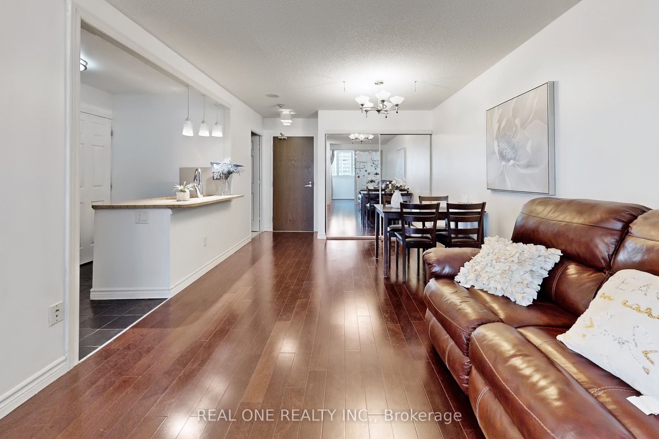 1055 Bay Street, #1816