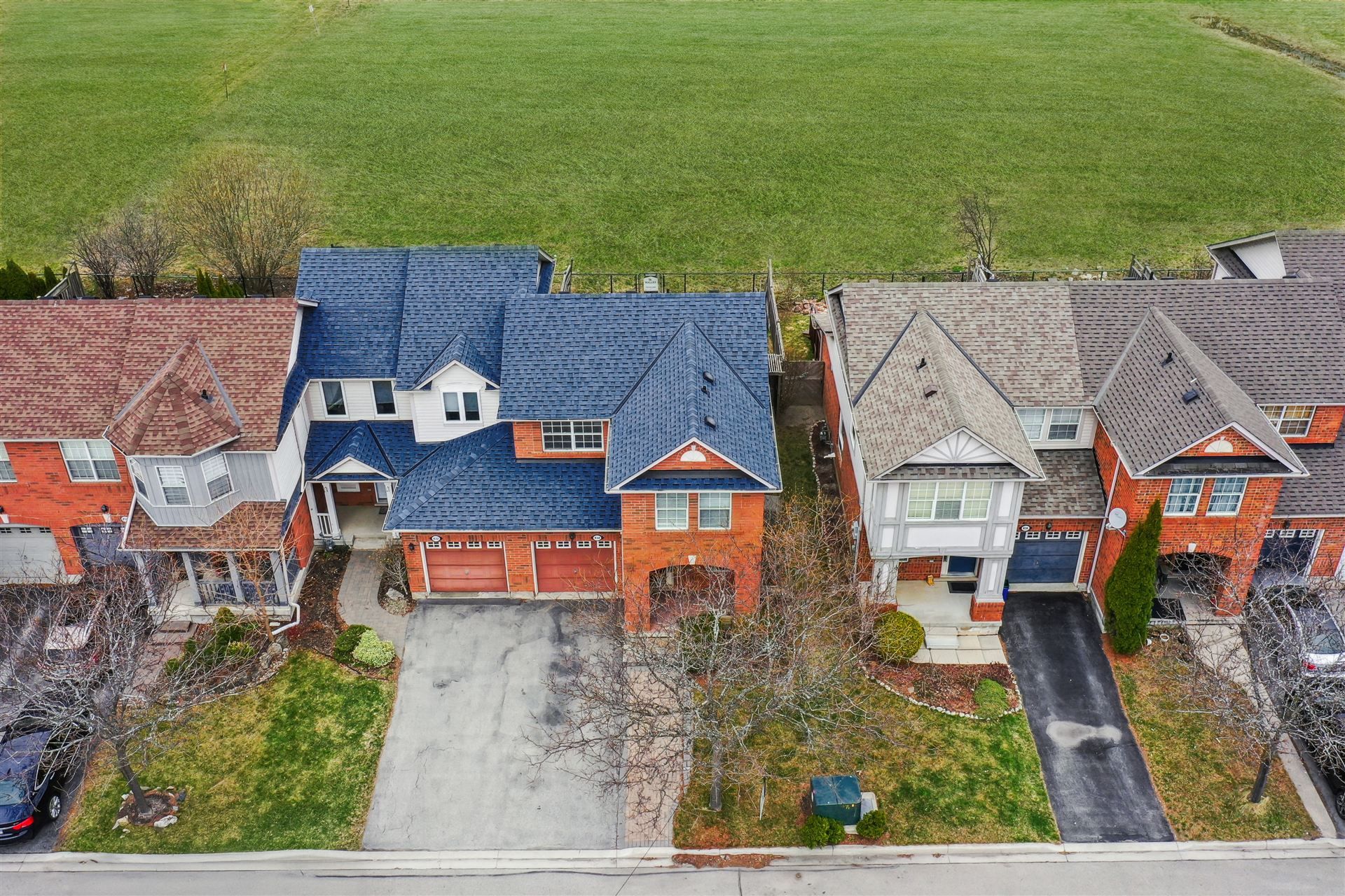 834 Mckay Crescent