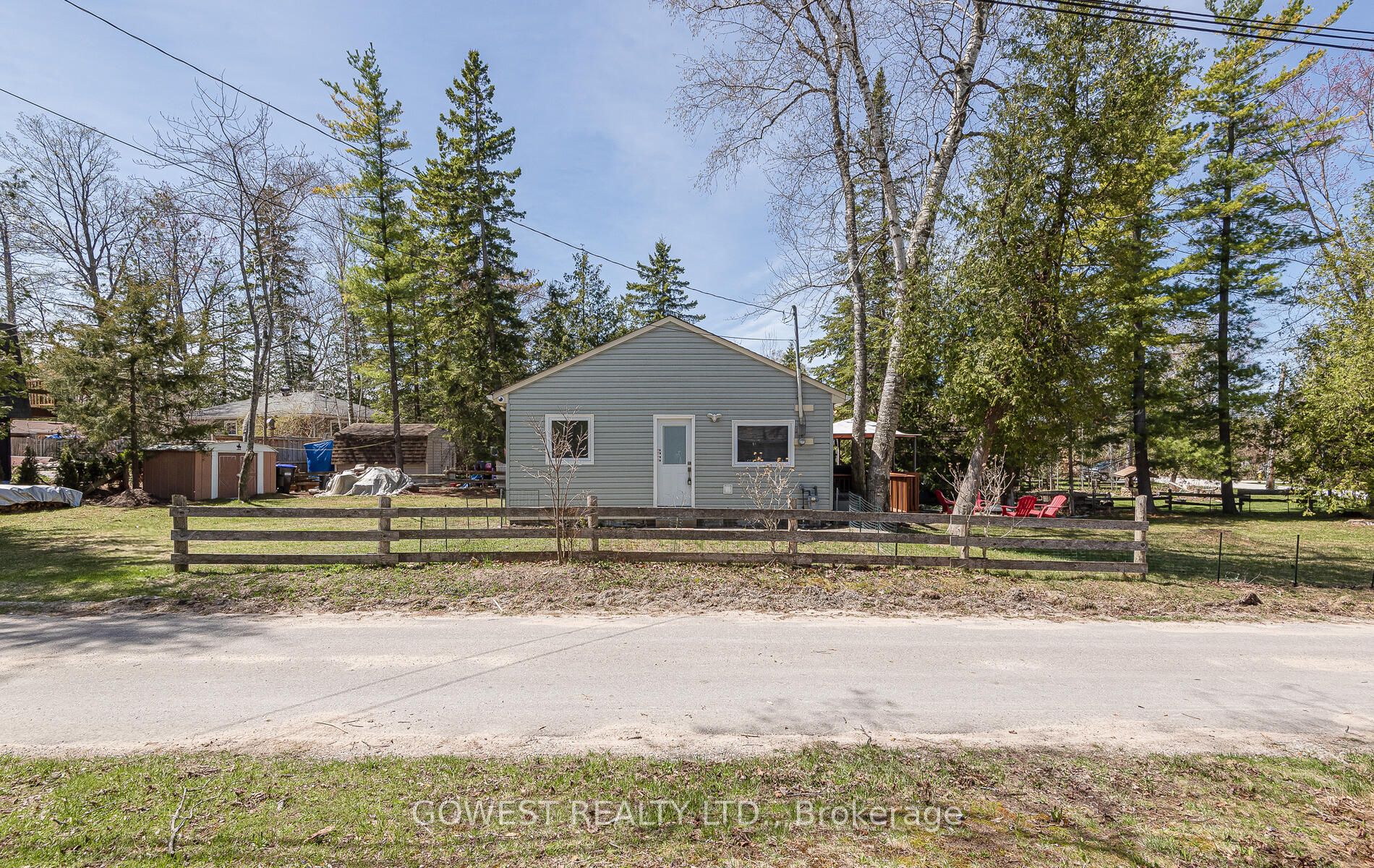 2137 Shore Lane, Wasaga Beach, ON L9Z 2X7