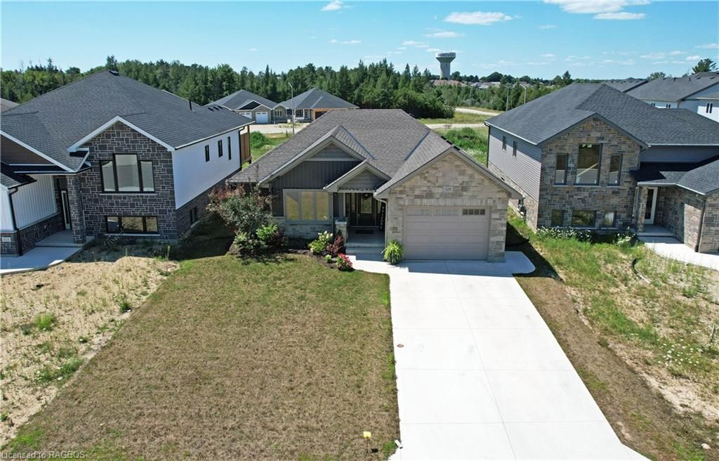 628 26TH Avenue Hanover Ontario N4N 0C2