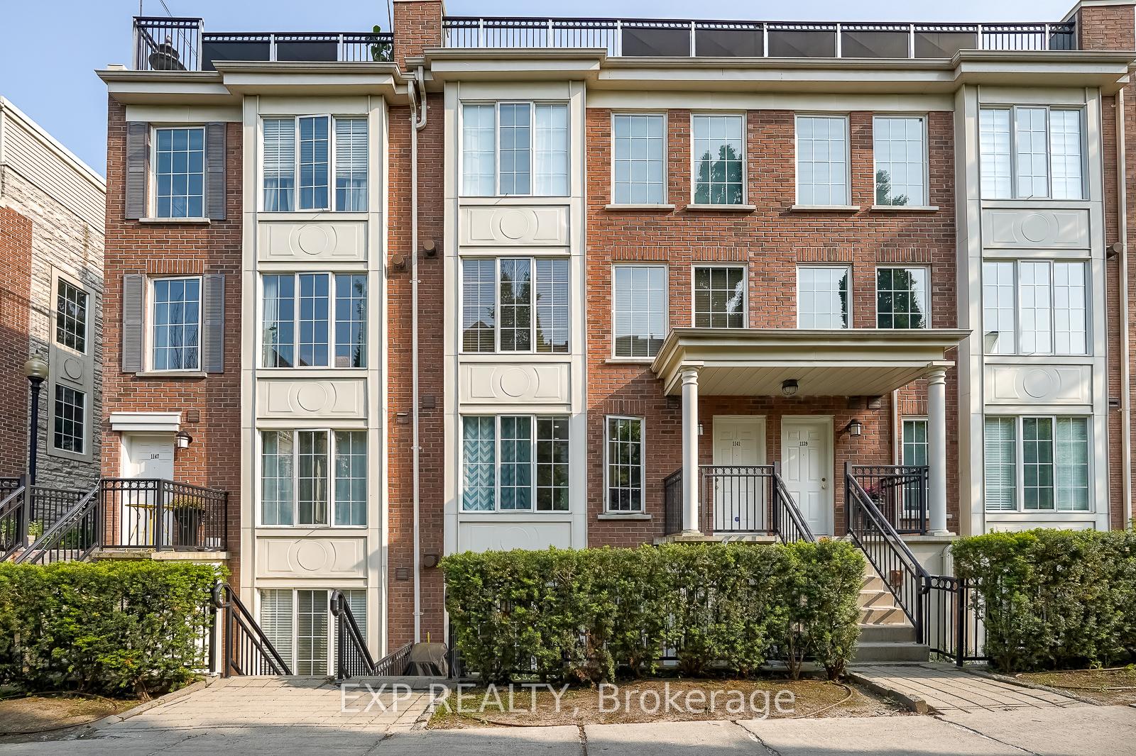 2 Bedrooms Condo at 5 Everson, Toronto For sale
