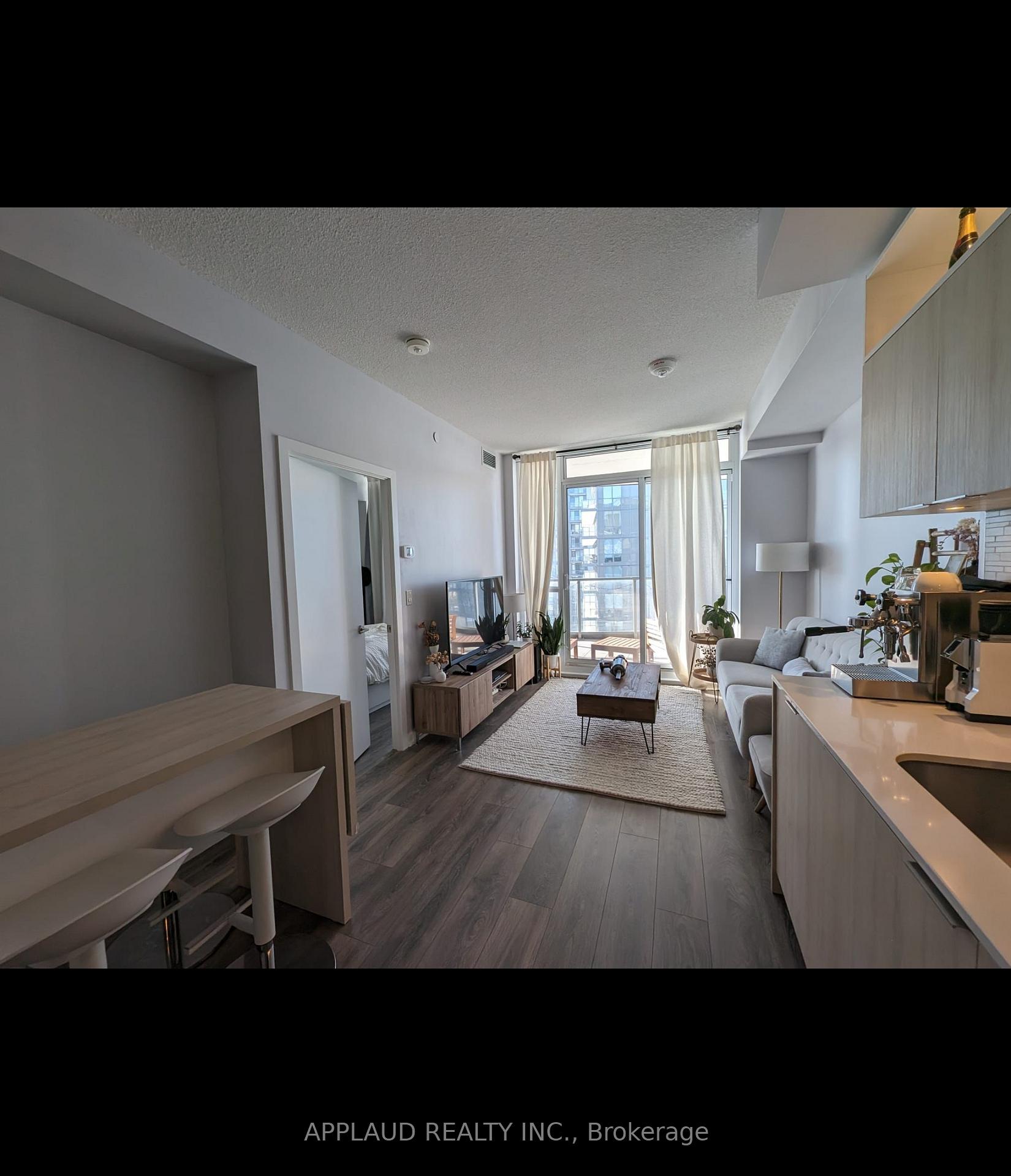 2 Bedrooms Condo at 50 Forest Manor, Toronto For sale