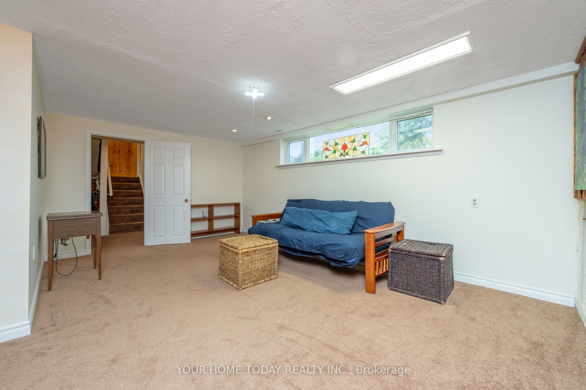 47 Irwin Crescent