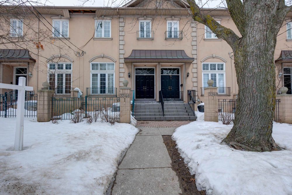 Add your personal touch on this much loved, Meticulously maintained 3 bedroom executive townhome at 'Villa Hermosa on Bayview. Spanning approximately 2,800 aq. ft. LivSp, this home features soaring 13-ft ceilings with elegant crown molding & Custom Built-Ins on the main floor. The open-concept layout includes a functional family and dining room, complemented with a full kitchen, B/I appliances and a walkout to a spacious balcony equipped with a gas BBQ hookup. The upper level boasts three generously sized bedrooms, including a primary suite with a walk-in closet, additional Built-In Closets and a luxurious 5-piece ensuite. The lower level offers convenience with a mudroom, laundry, and direct access to the garage. A finished basement with 13-ft ceilings adds a large rec room, B/I Bar Area and 3PC bathroom W' Steam Room. Ideally located near all amenities and public transit, this home blends sophistication, comfort, and convenience seamlessly.