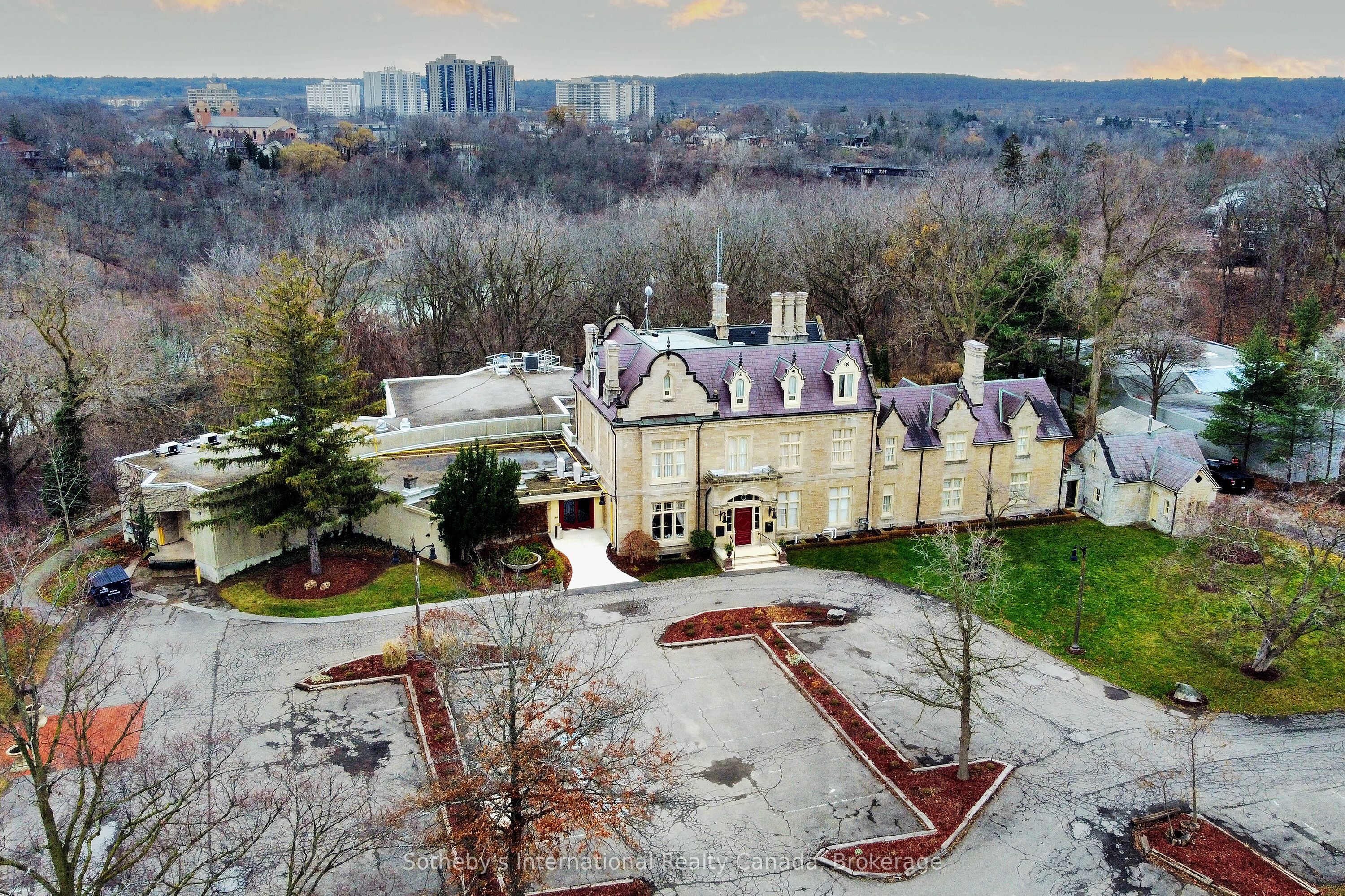 109 St. Paul Crescent