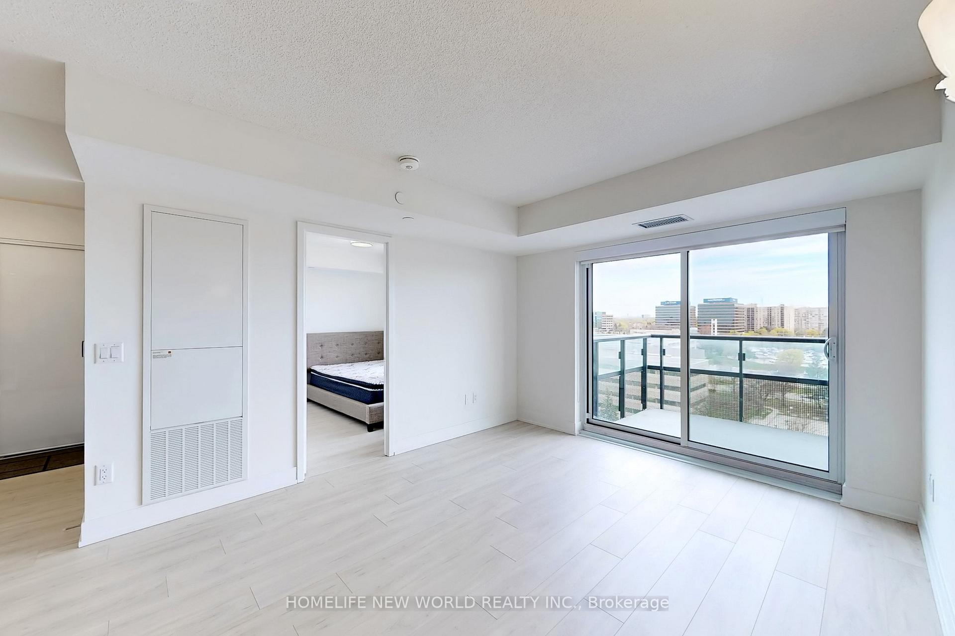 2 Bedrooms Condo at 10 Eva,  Toronto For sale