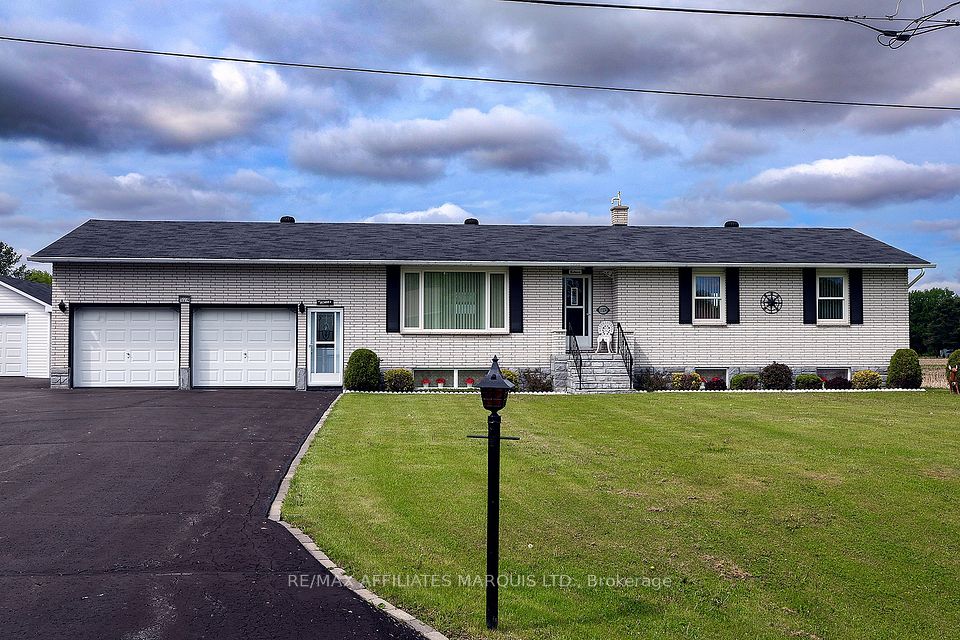 12274 County Rd 18 Road, South Dundas, ON K0C 2H0