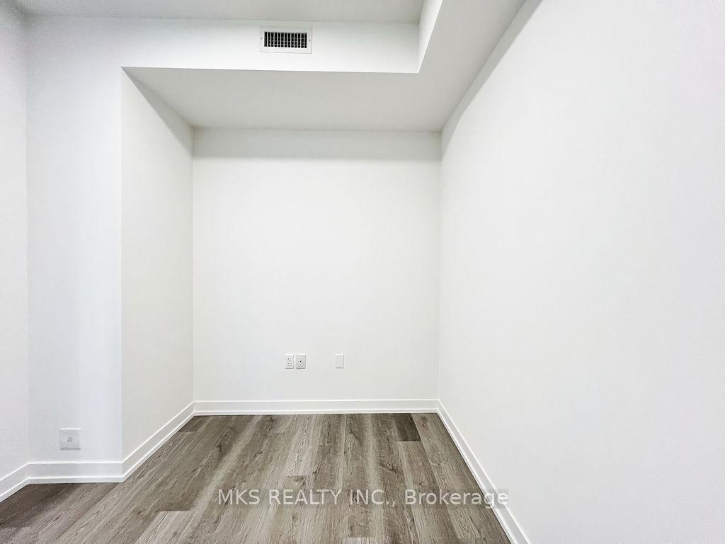 2 Bedrooms Condo at 55 Cooper,  Toronto For sale