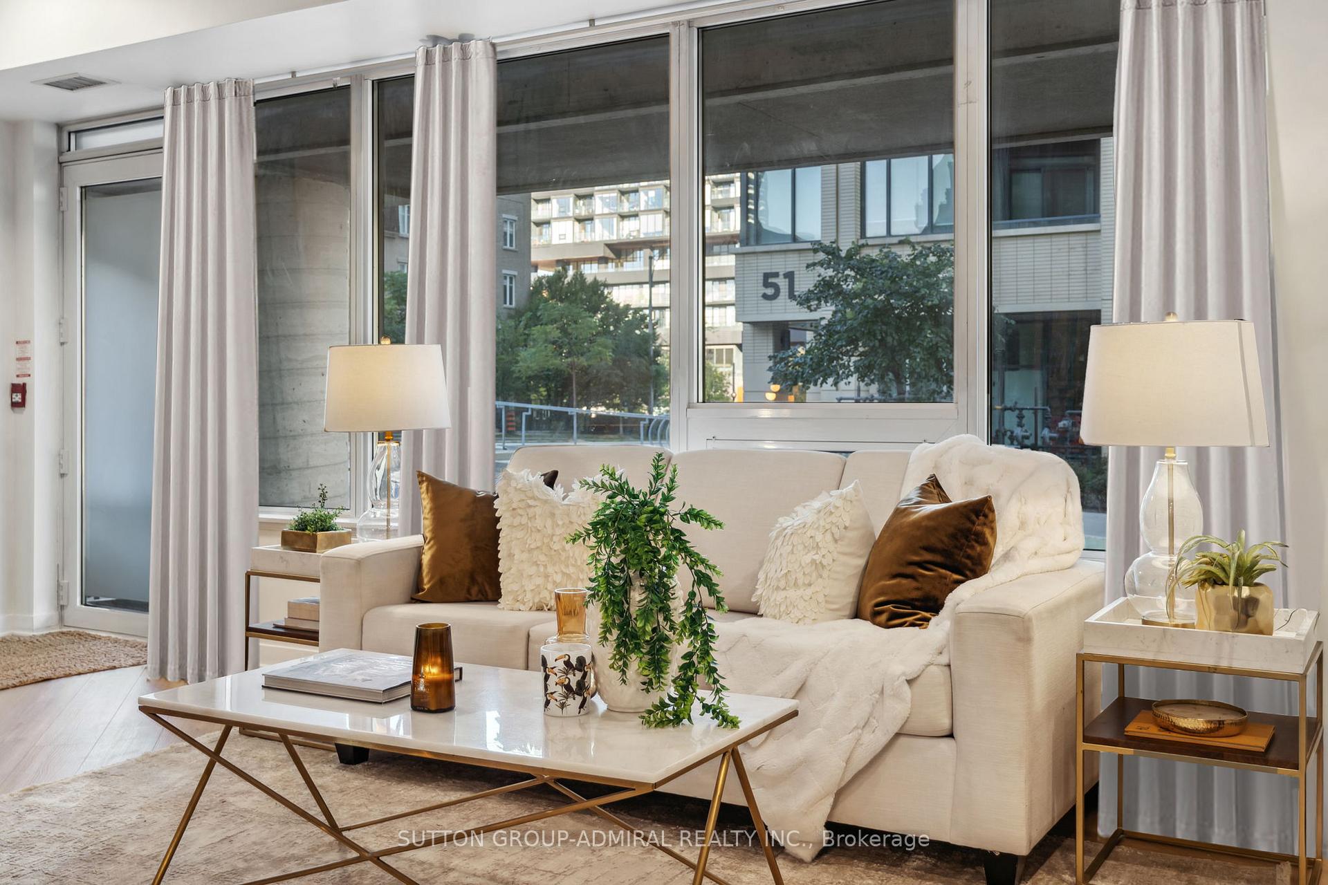 2 Bedrooms Condo at 55 East Liberty,  Toronto For sale