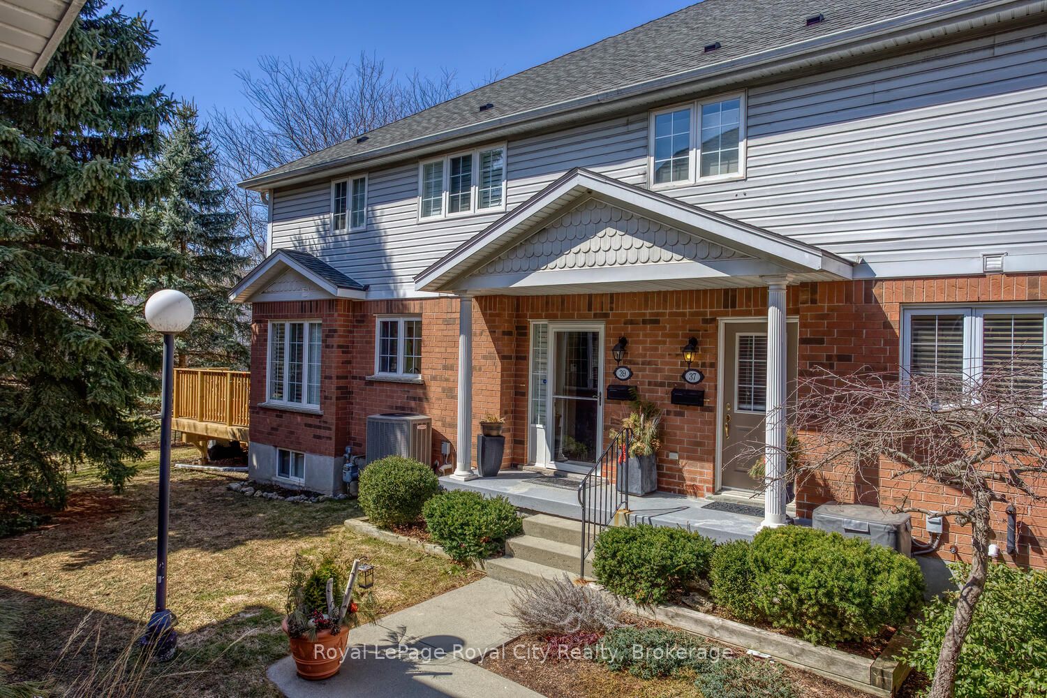 #37 - 941 Gordon Street, Guelph, ON N1G 4R9