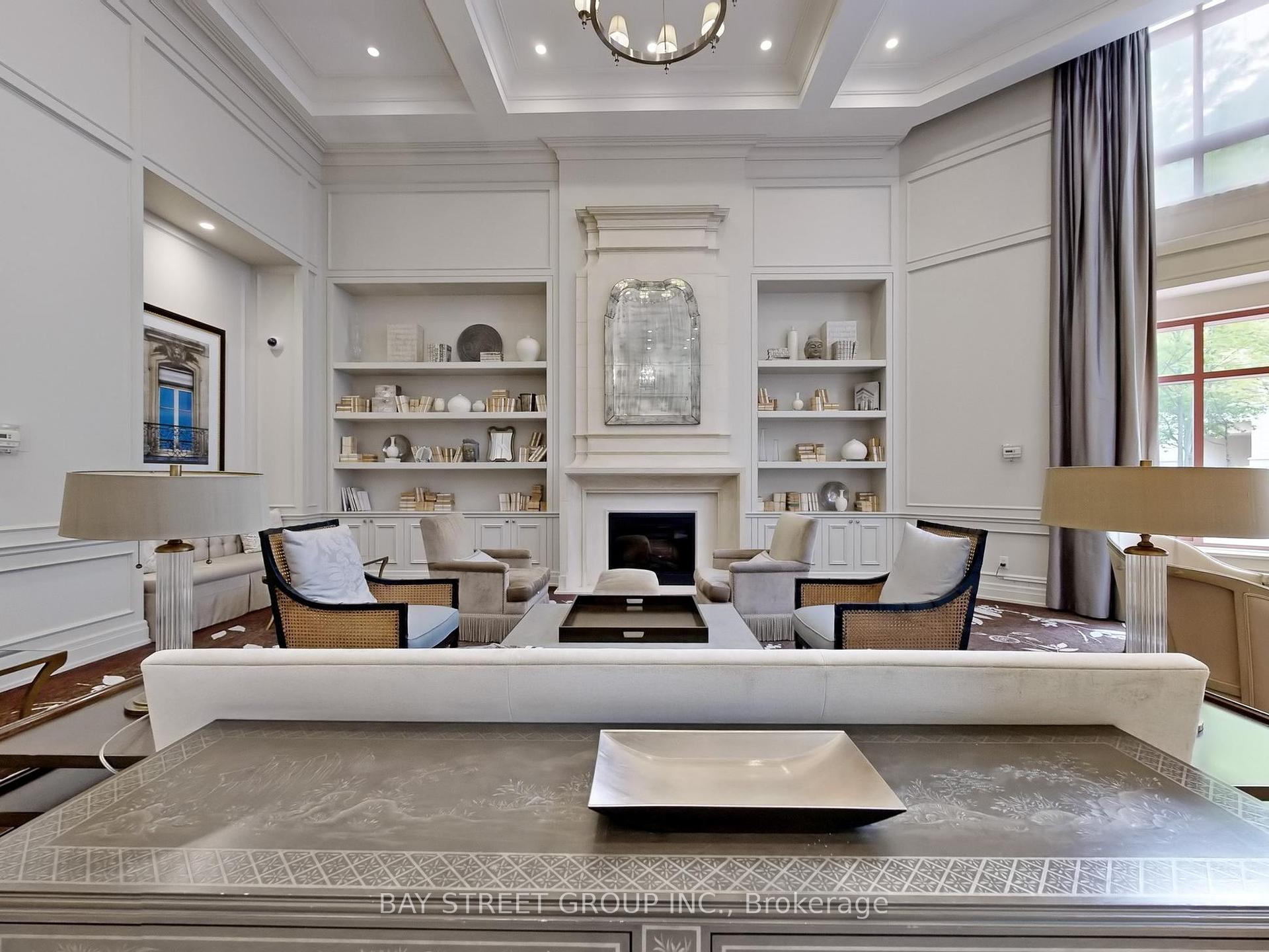 3 Bedrooms Condo at 23 Rean, Toronto For sale