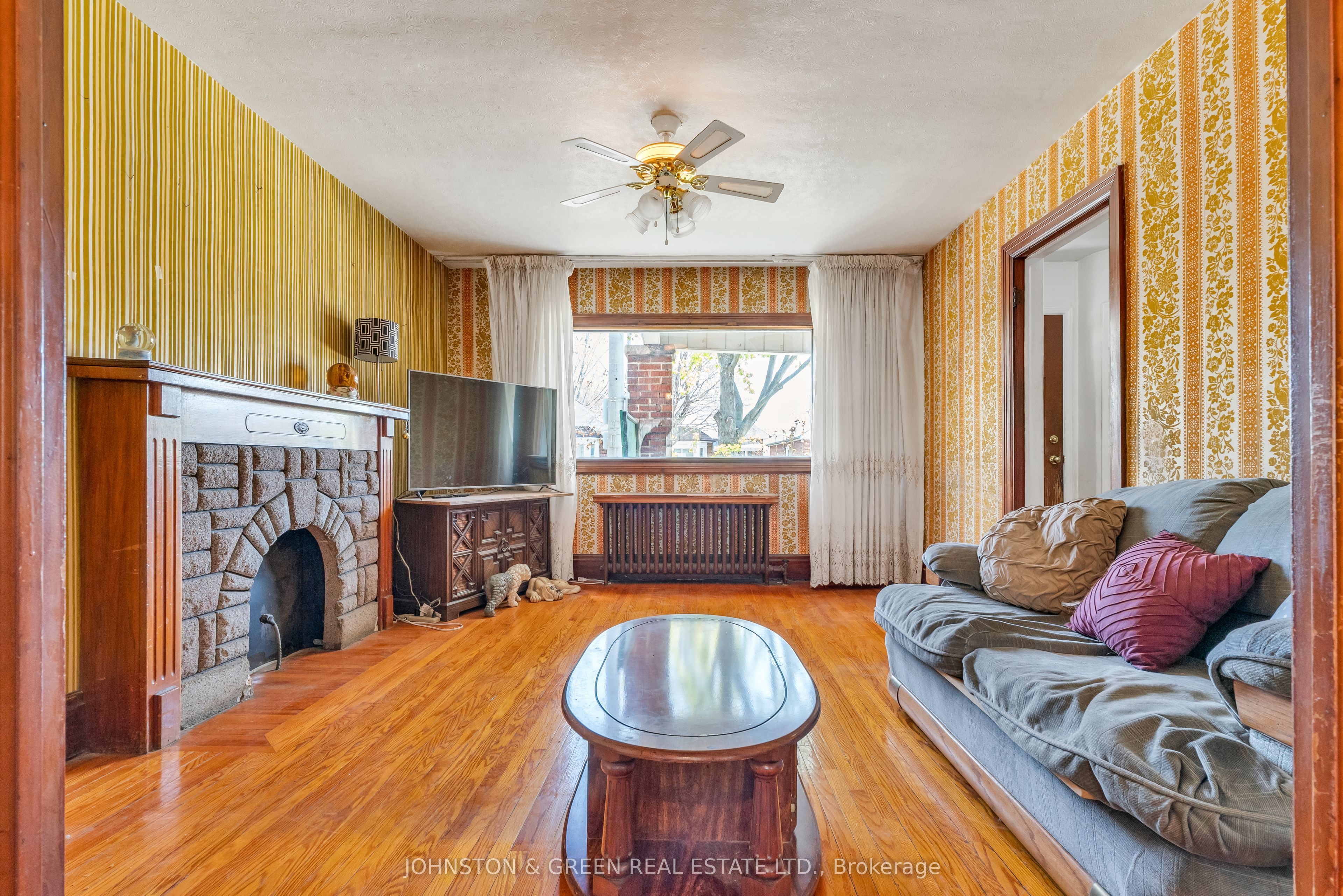 416 Mortimer Avenue