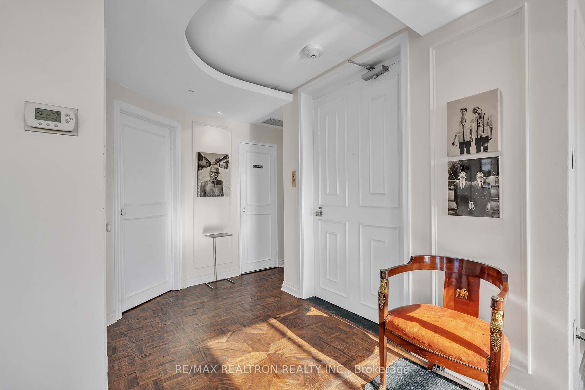 423 Avenue Road, #12