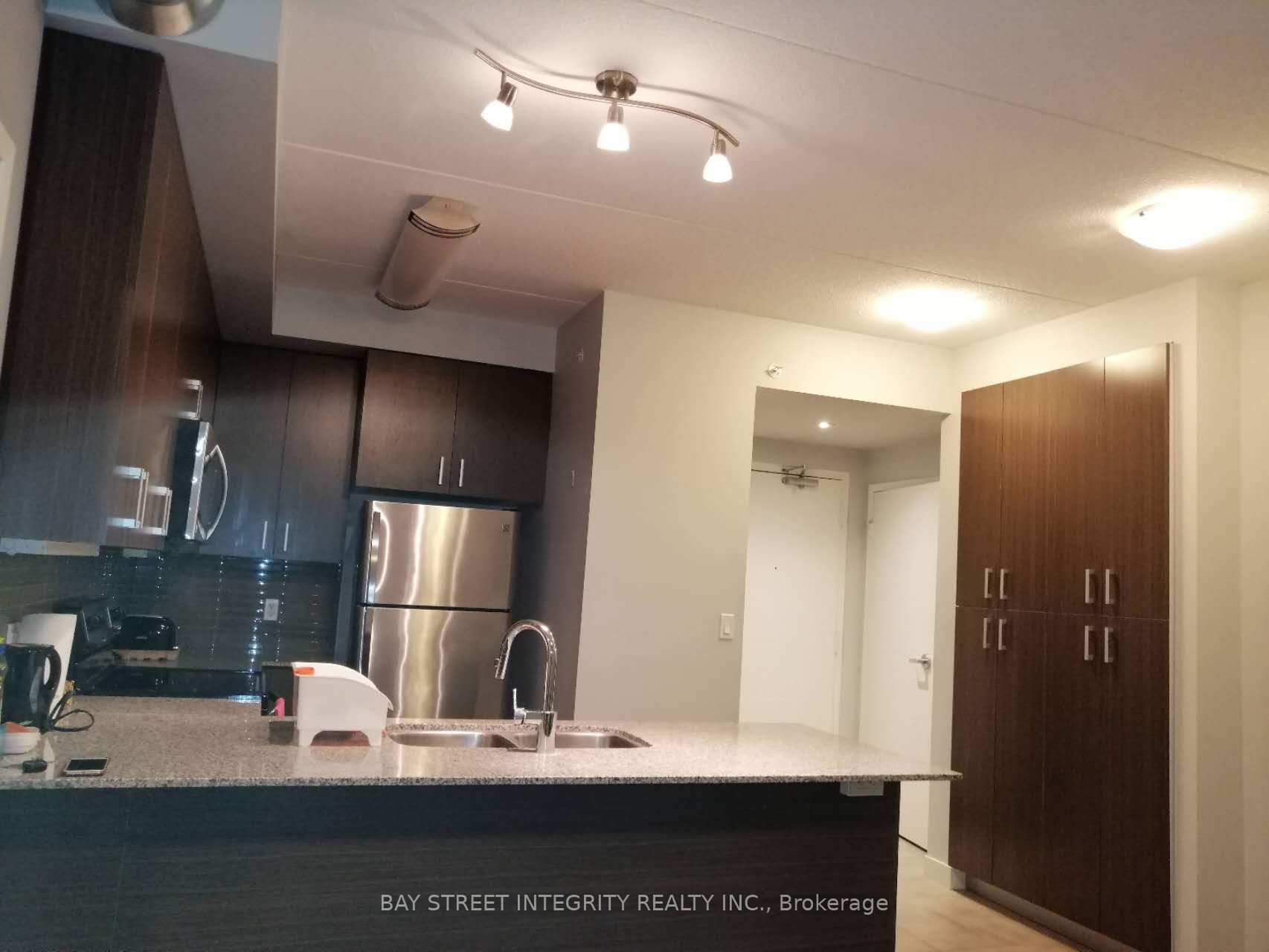 62 Balsam Street, #H601