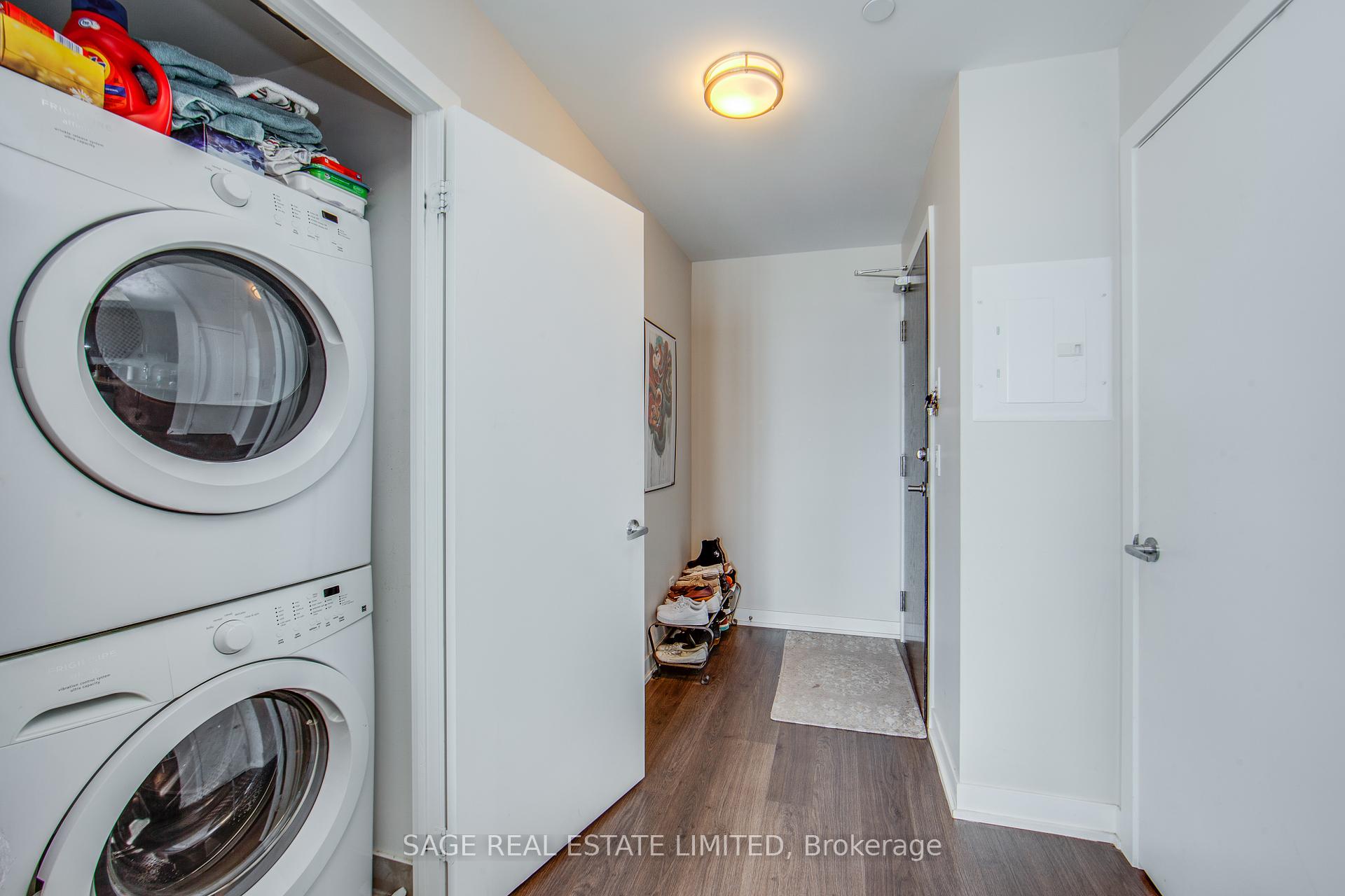 1 Bedroom Condo at 225 Sackville,  Toronto For sale