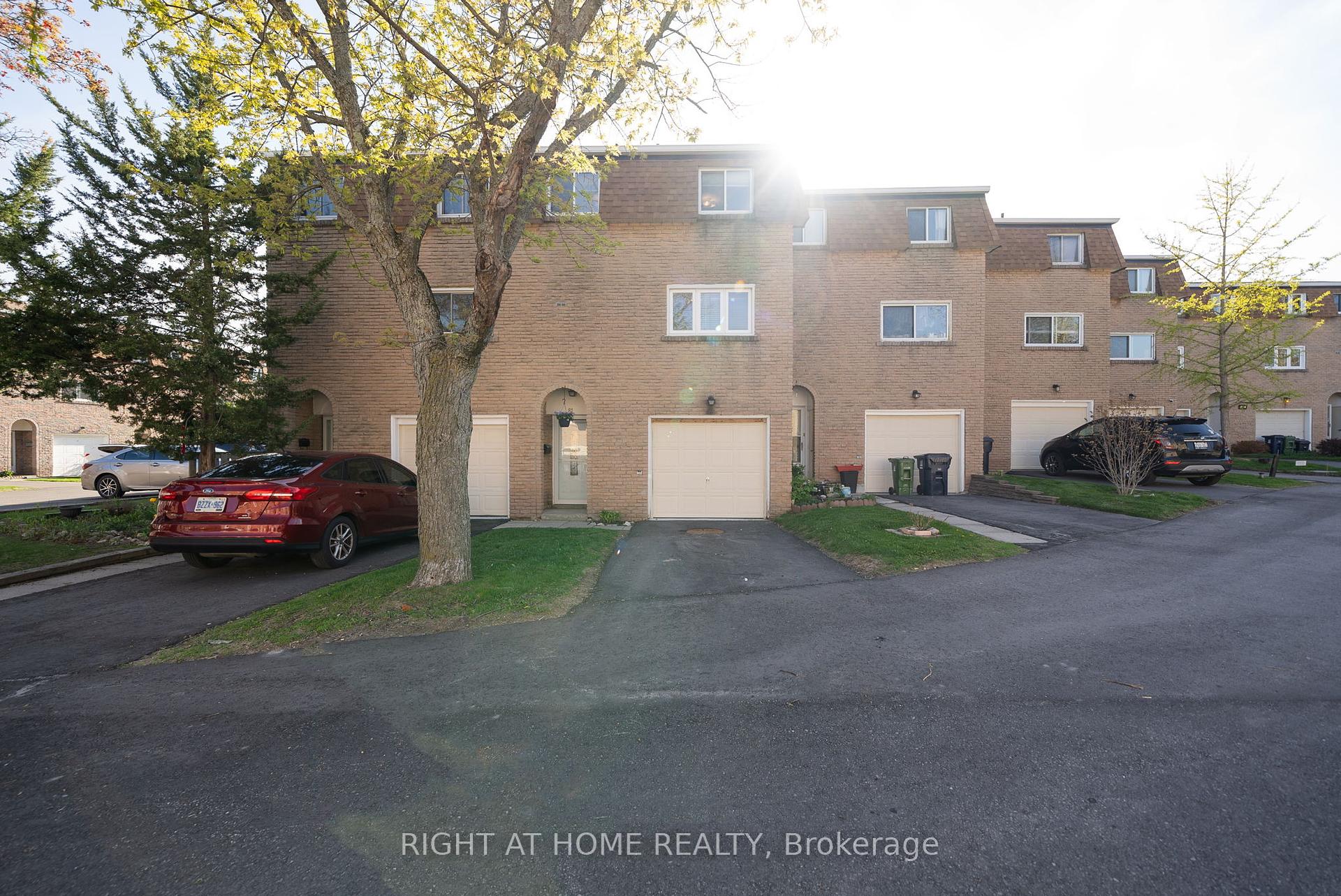 3 Bedrooms Condo at 121 Centennial, Toronto For sale