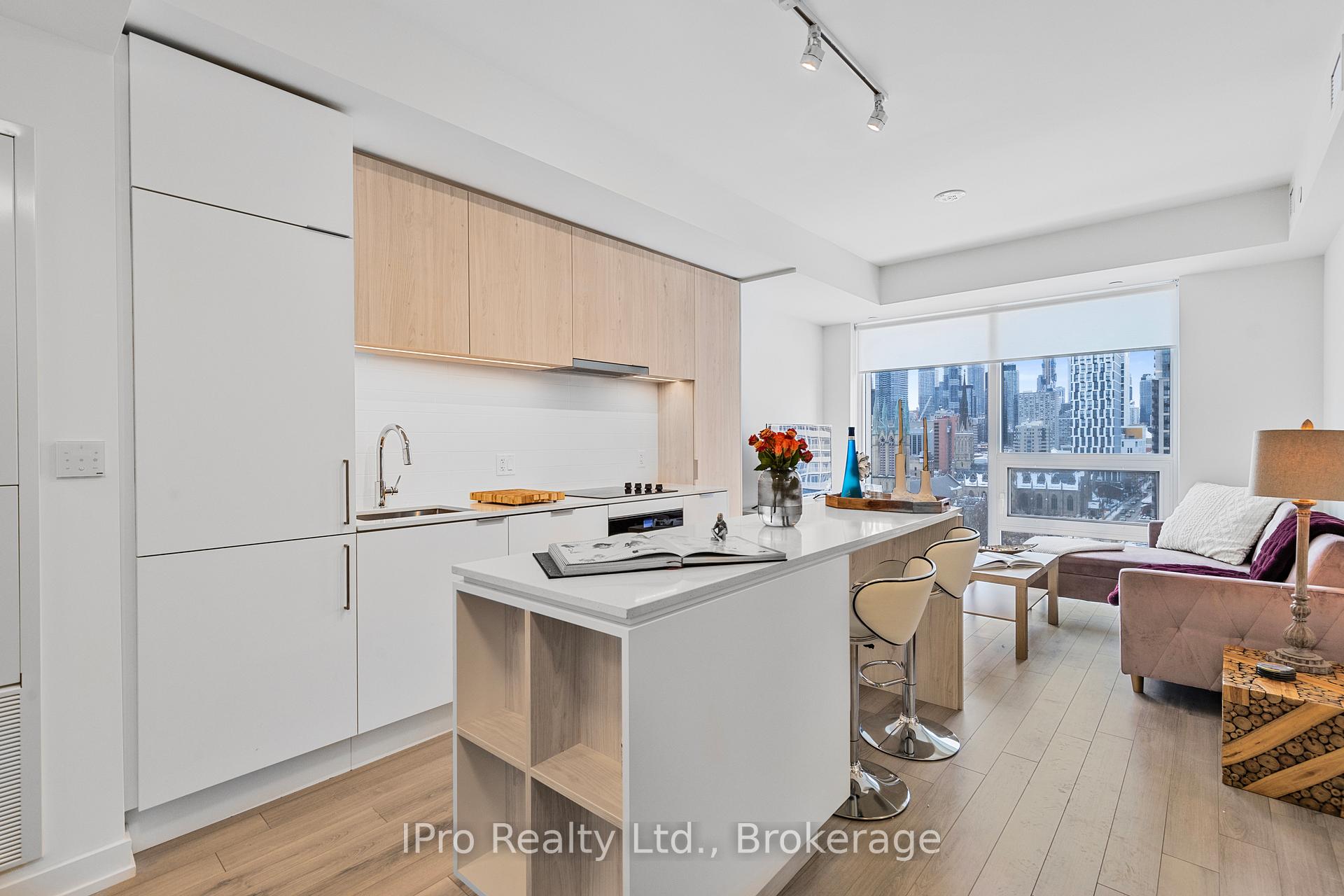 3 Bedrooms Condo at 89 CHURCH, Toronto For sale
