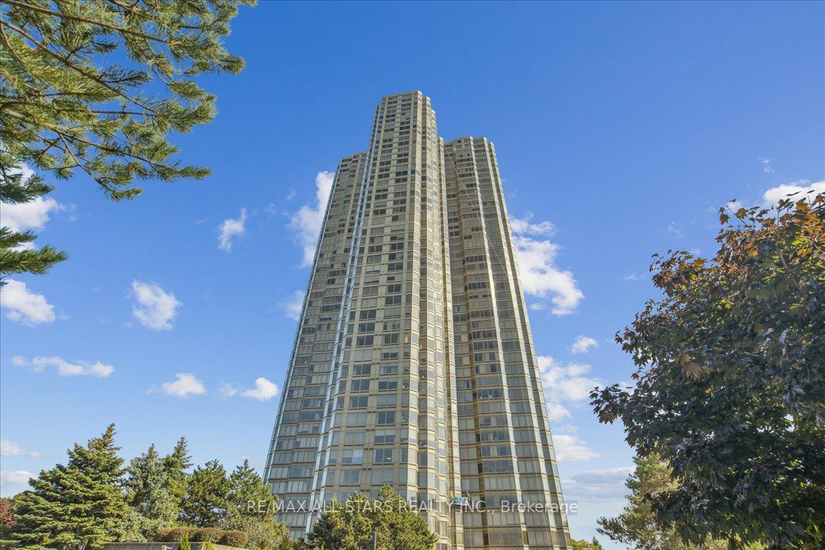 5 Bedrooms Condo at 1 Palace Pier, Toronto For sale