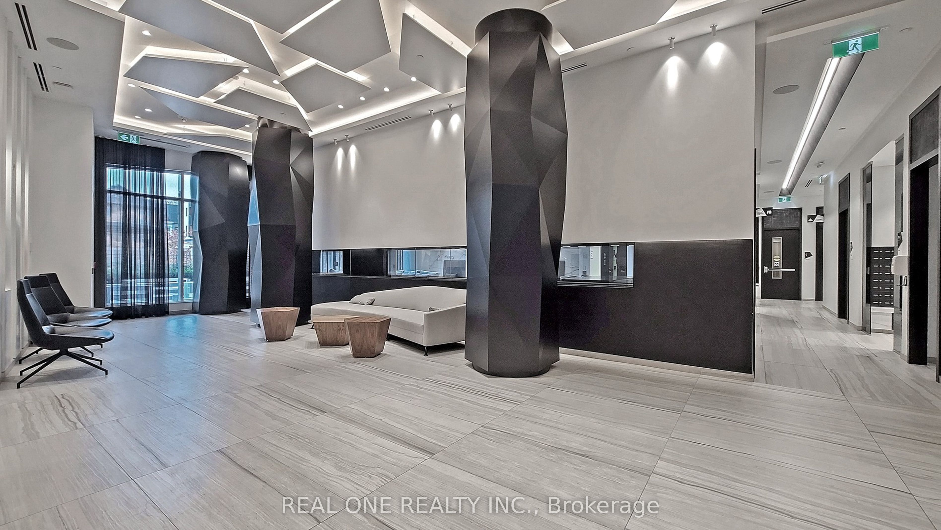80 Vanauley Street, #303