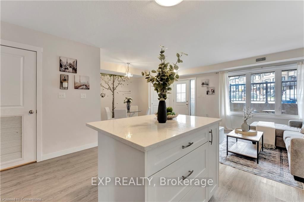 166 Rochefort Street, #E