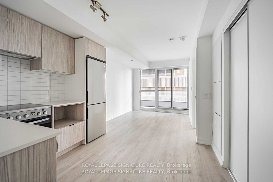 395 Bloor Street