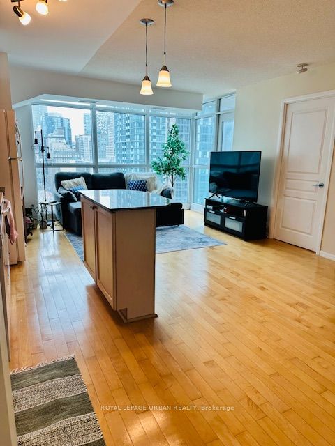 18 Yonge Street, #2205
