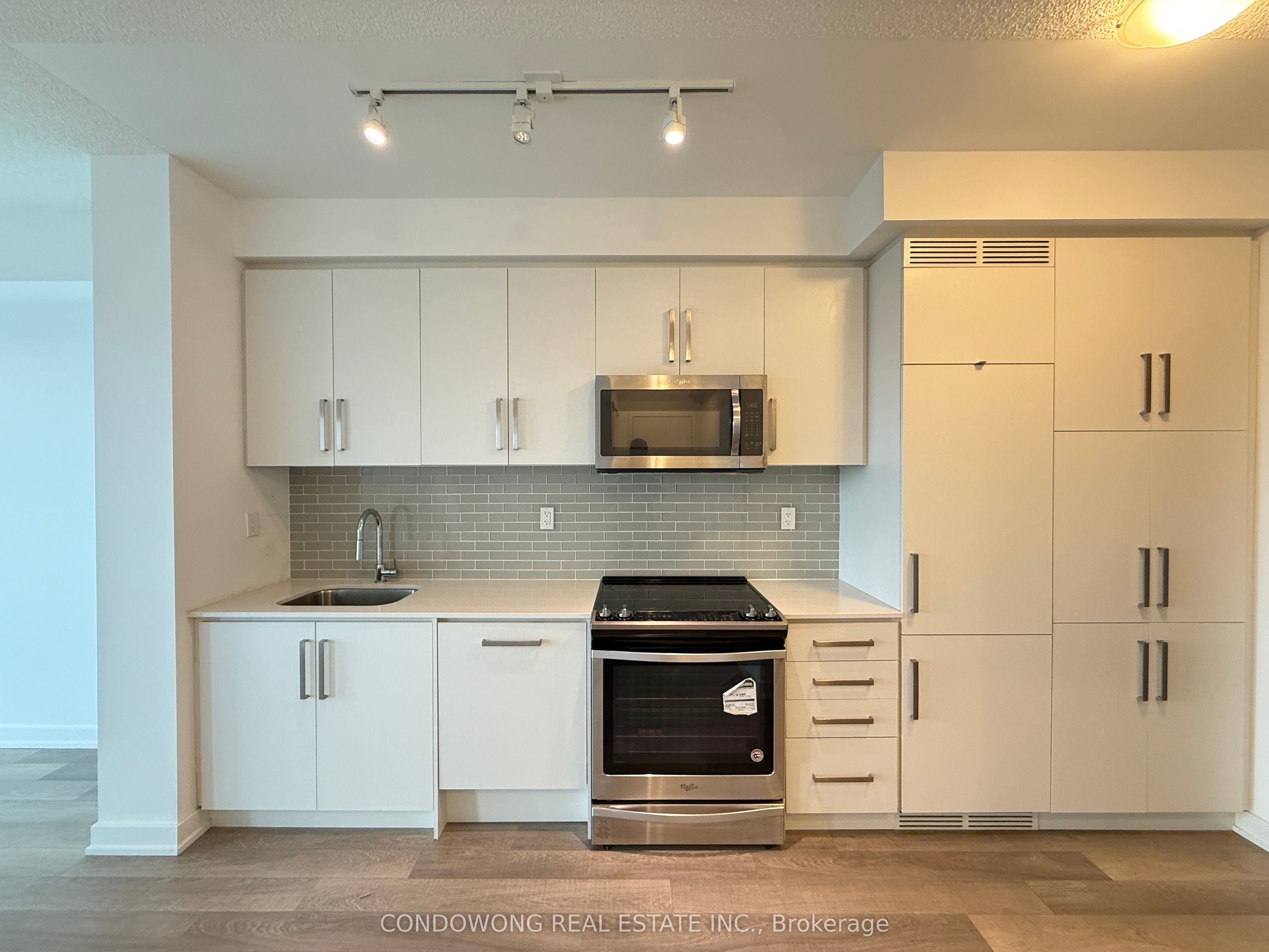 5180 Yonge Street, #1502