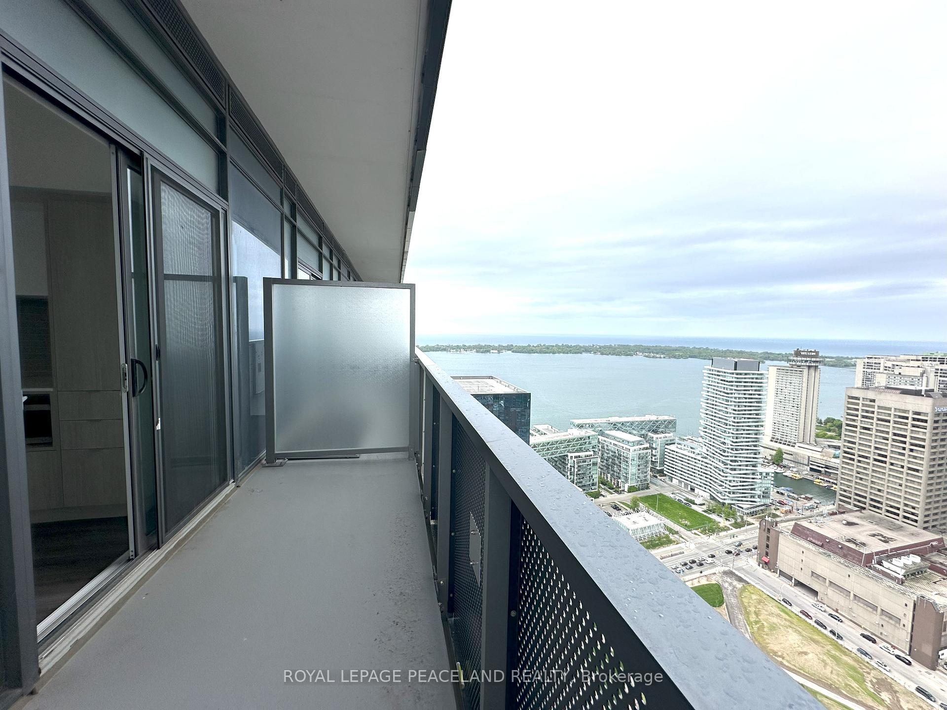 1 Bedroom Condo at 138 Downes, Toronto For sale