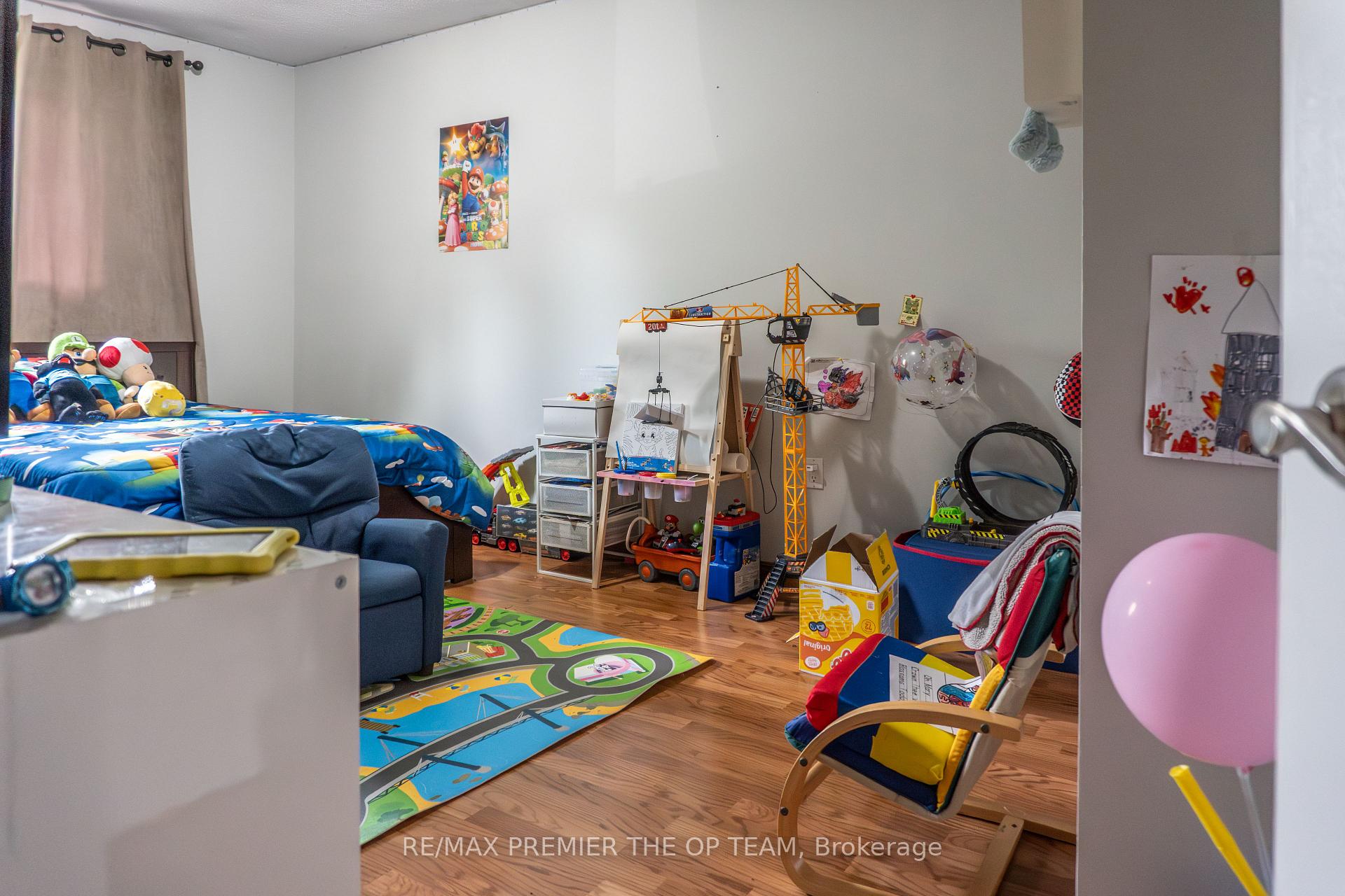 3 Bedrooms Condo at 255 Mount Albion, Hamilton For sale