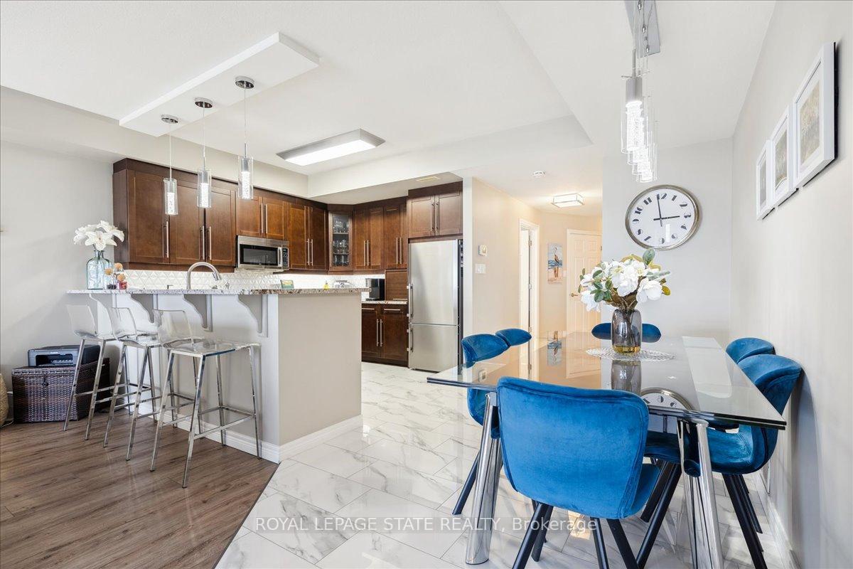 2 Bedrooms Condo at 484 Millen,  Hamilton For sale