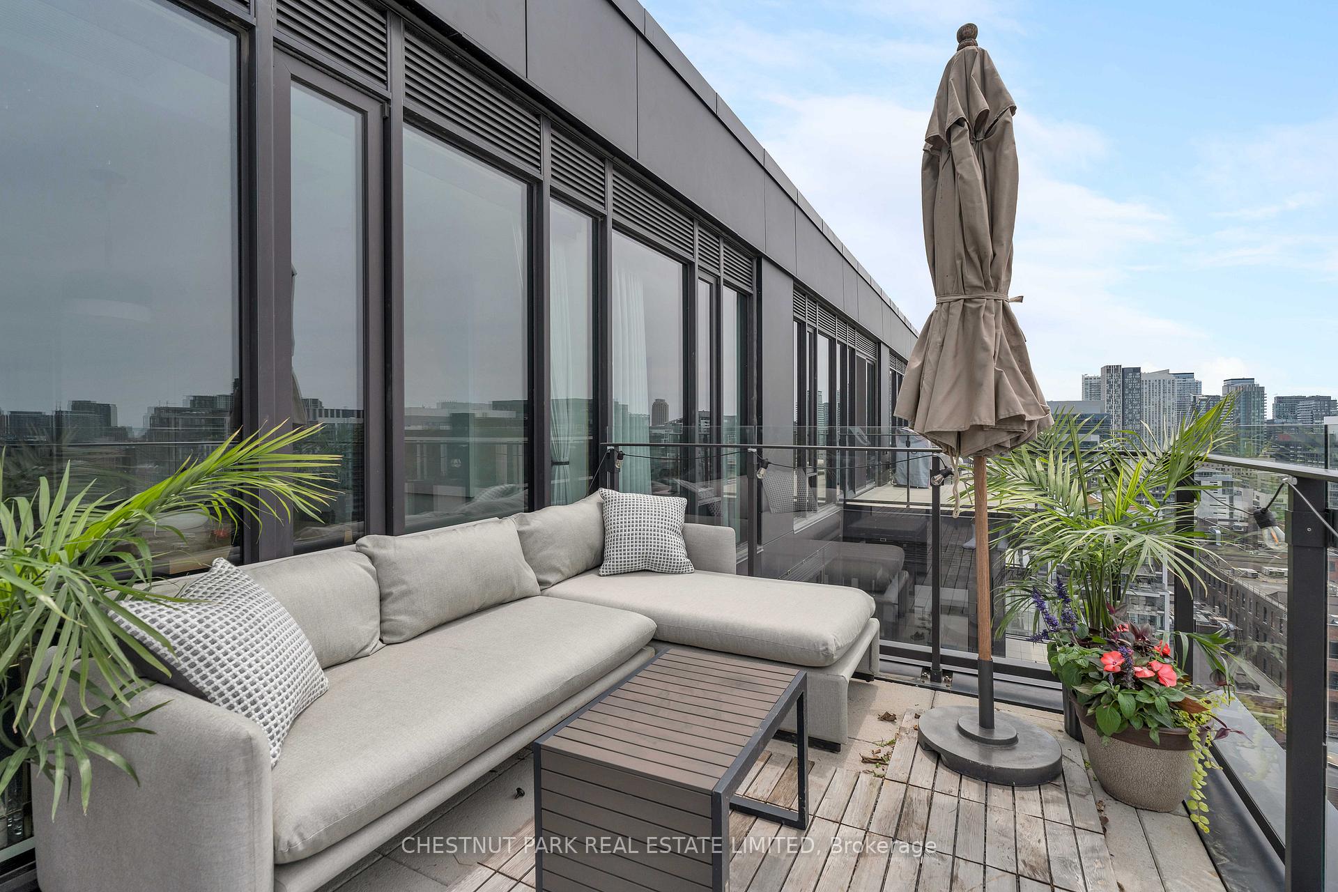 2 Bedrooms Condo at 505 Richmond, Toronto For sale
