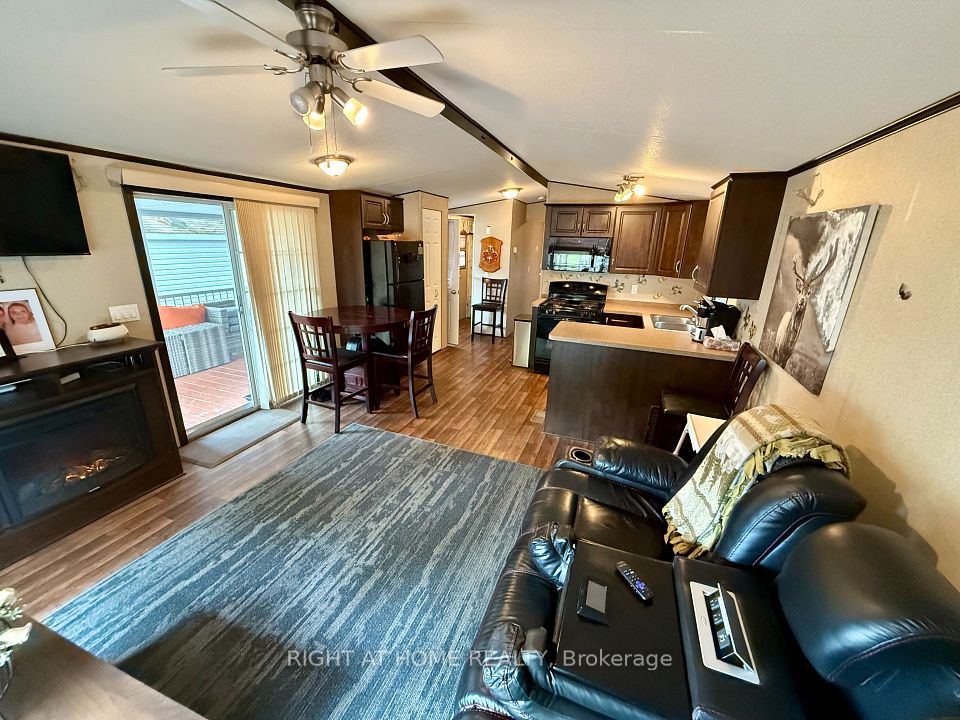 #63 - 1082 Shamrock Marina Road, Gravenhurst, ON P0E 1N0