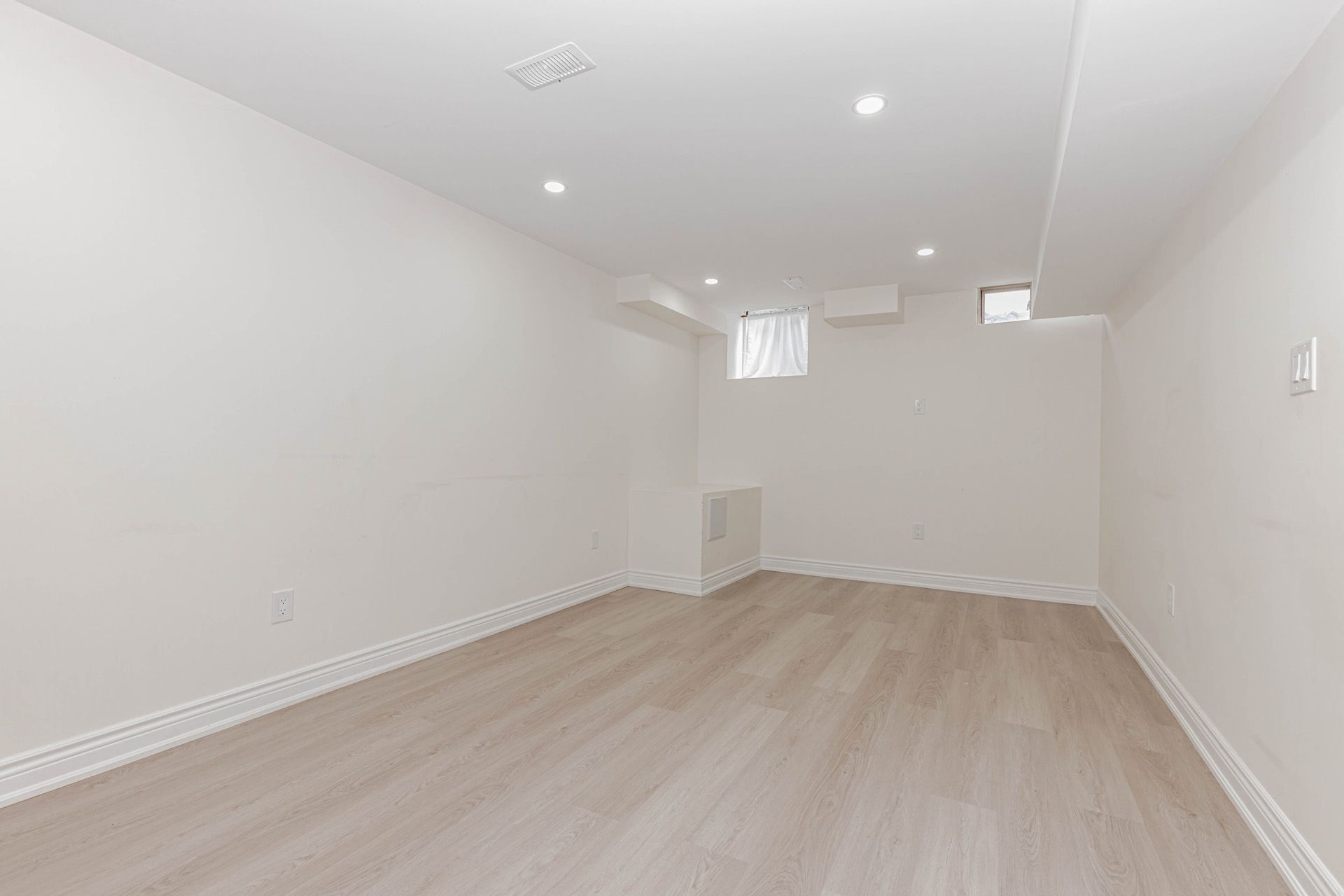 587 Grant Way Bsmt