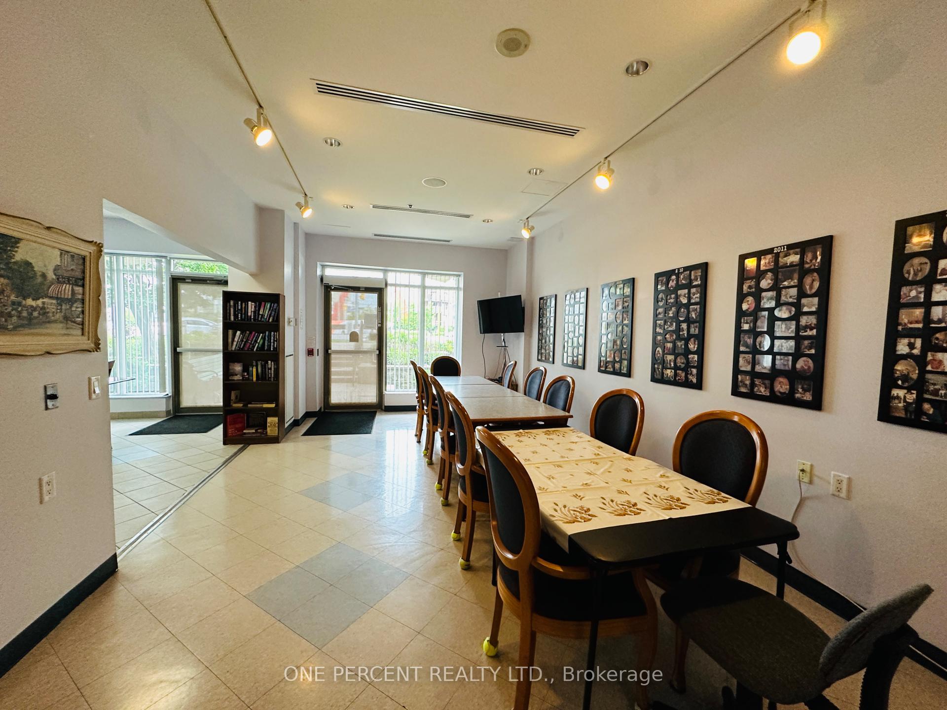 1 Bedroom Condo at 4640 Kimbermount, Mississauga For sale