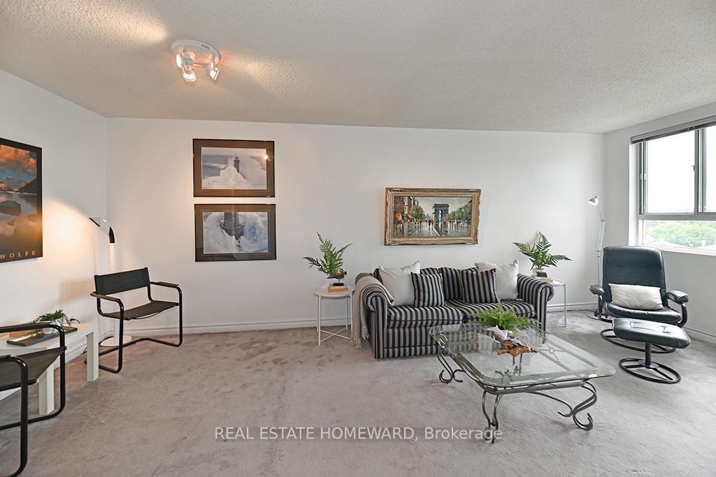 1 Bedroom Condo at 4 Park Vista, Toronto For sale