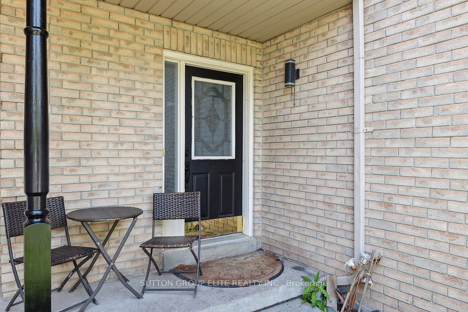 31 Pine Gate
