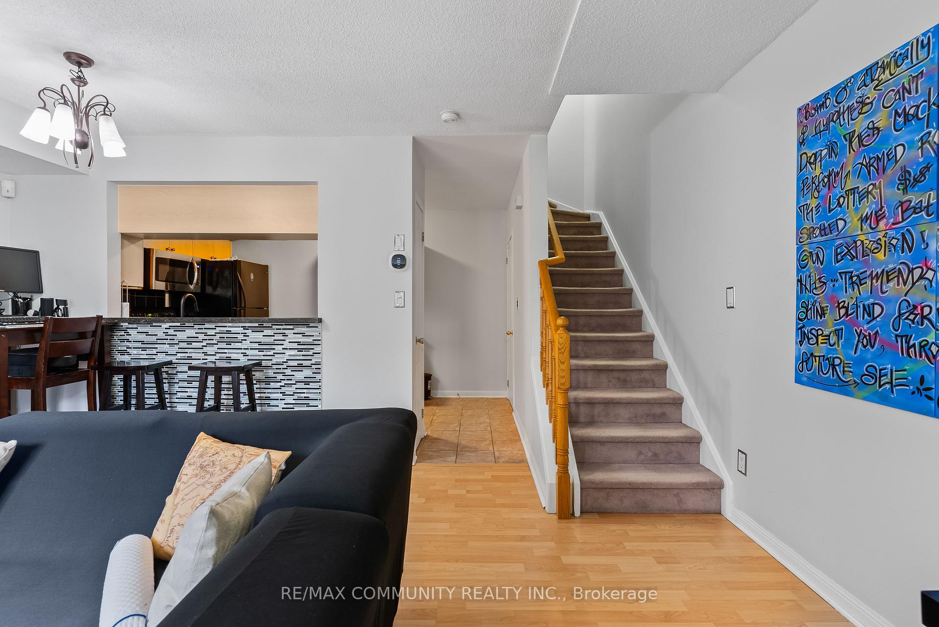 2 Bedrooms Condo at 3 Everson,  Toronto For sale