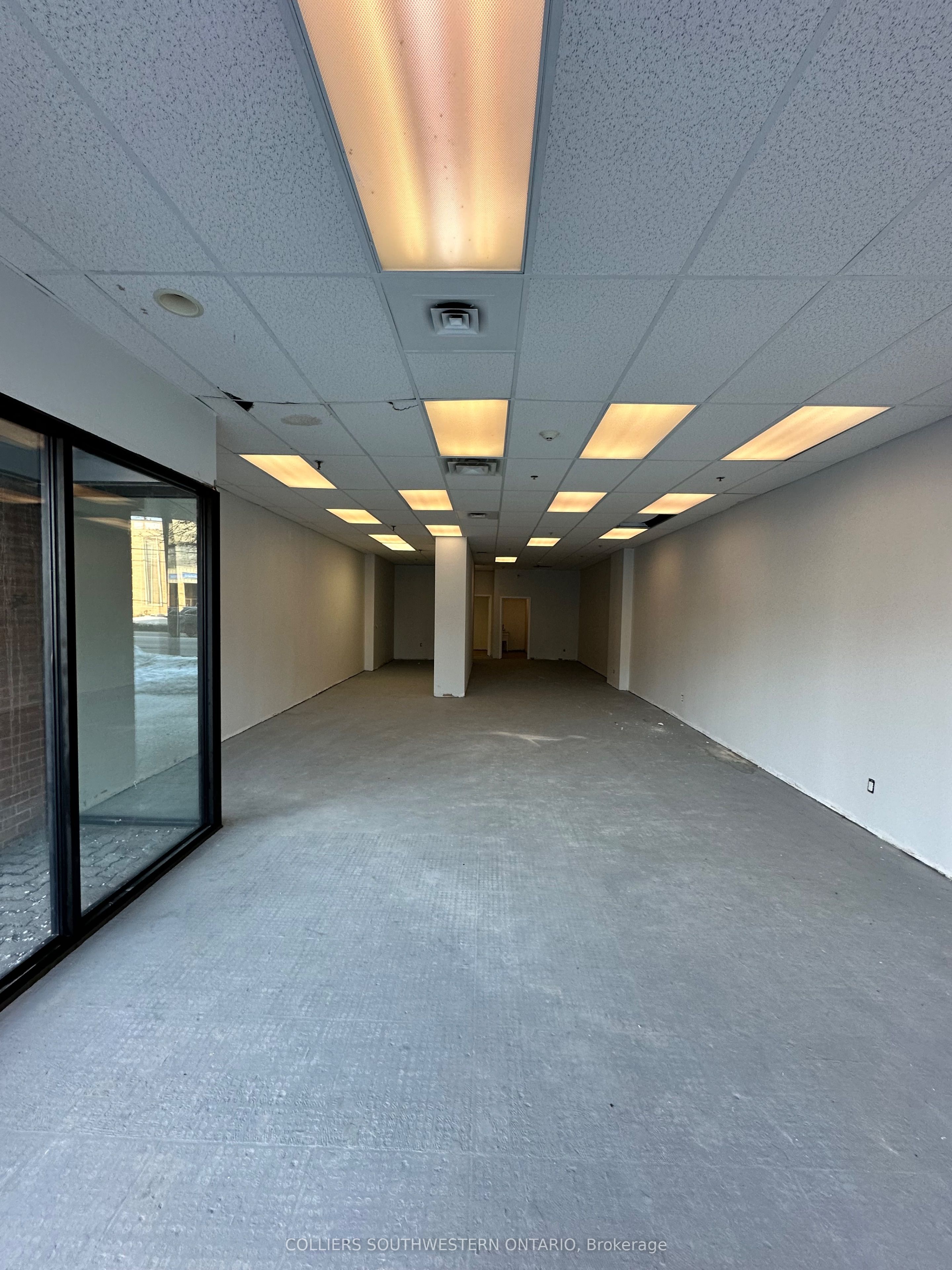 205 Oxford Street E, #C107