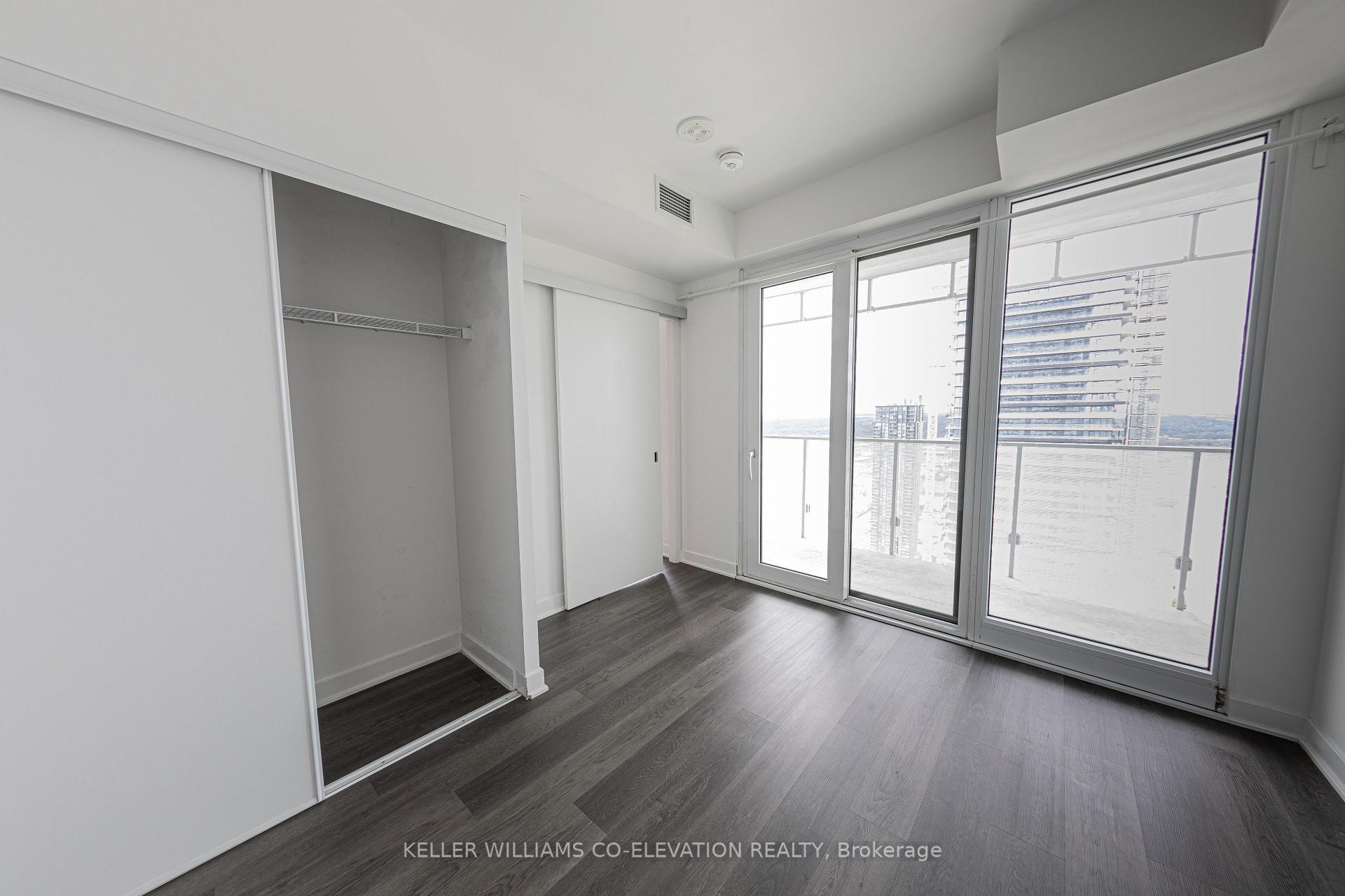 1 Bedroom Condo at 3900 Confederation, Mississauga For sale