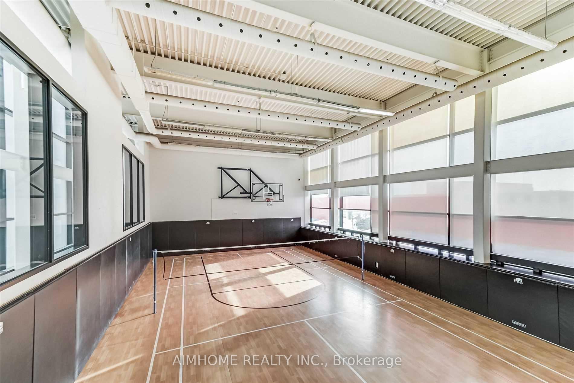 3 Bedrooms Condo at 19 Singer, Toronto For sale