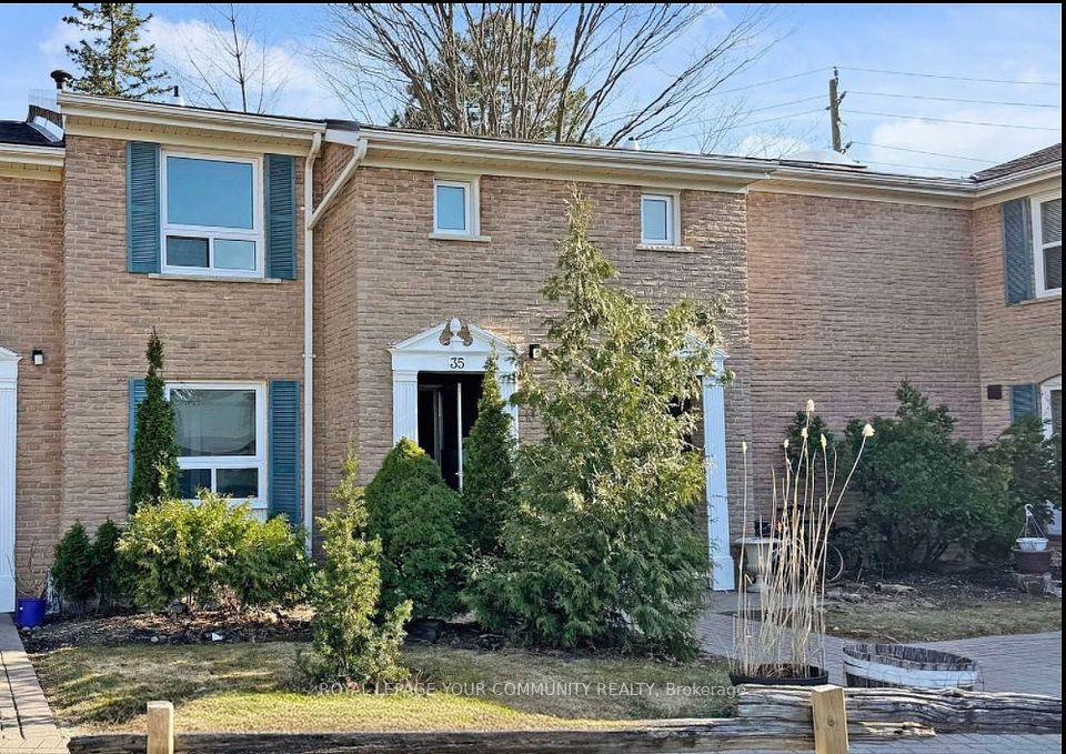 551 Steeles