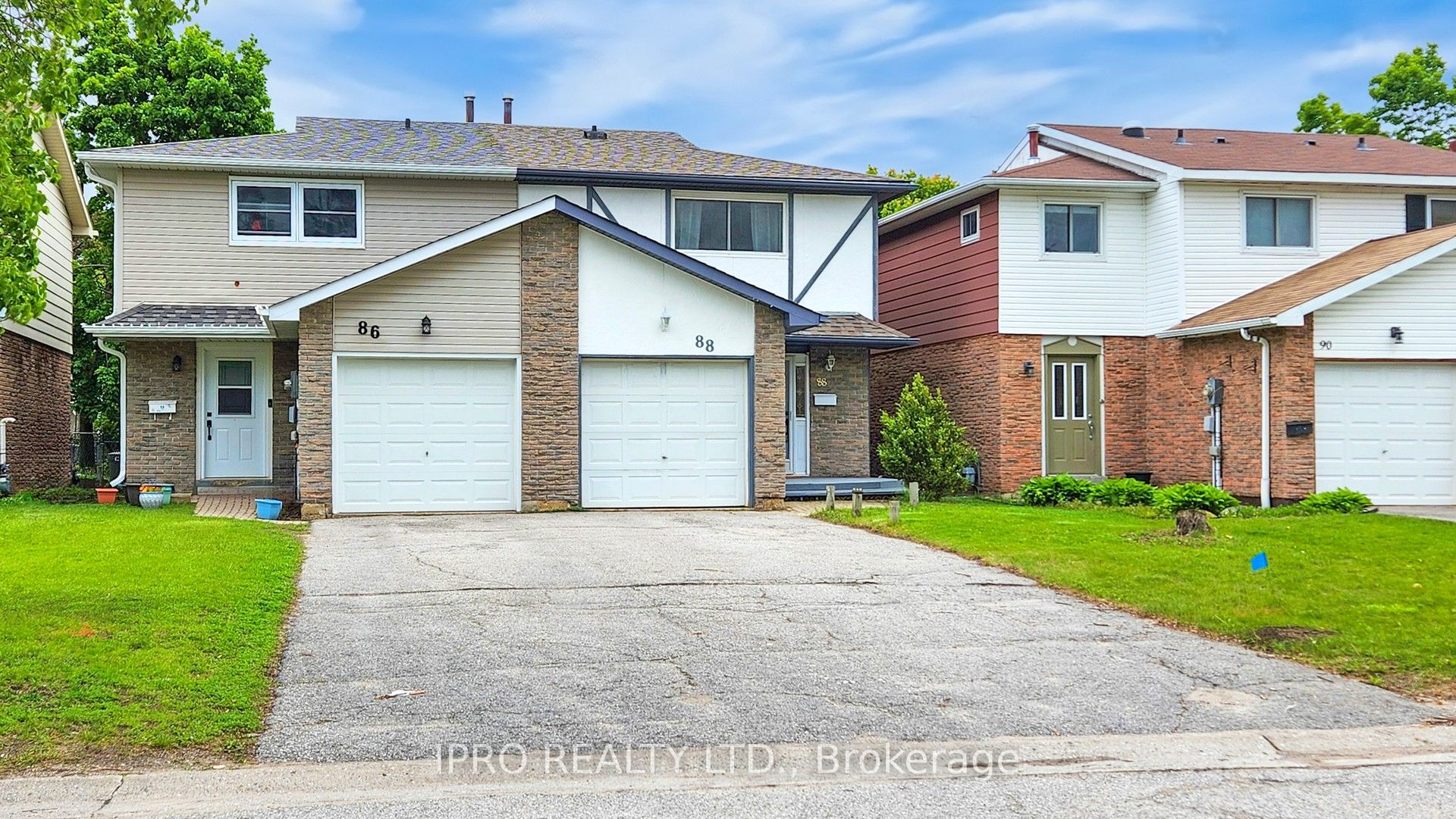 88 Christie Crescent