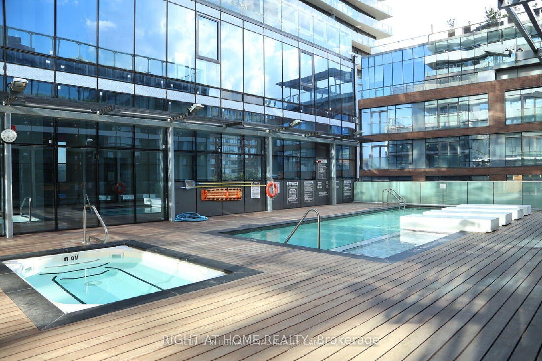 2 Bedrooms Condo at 390 Cherry, Toronto For sale